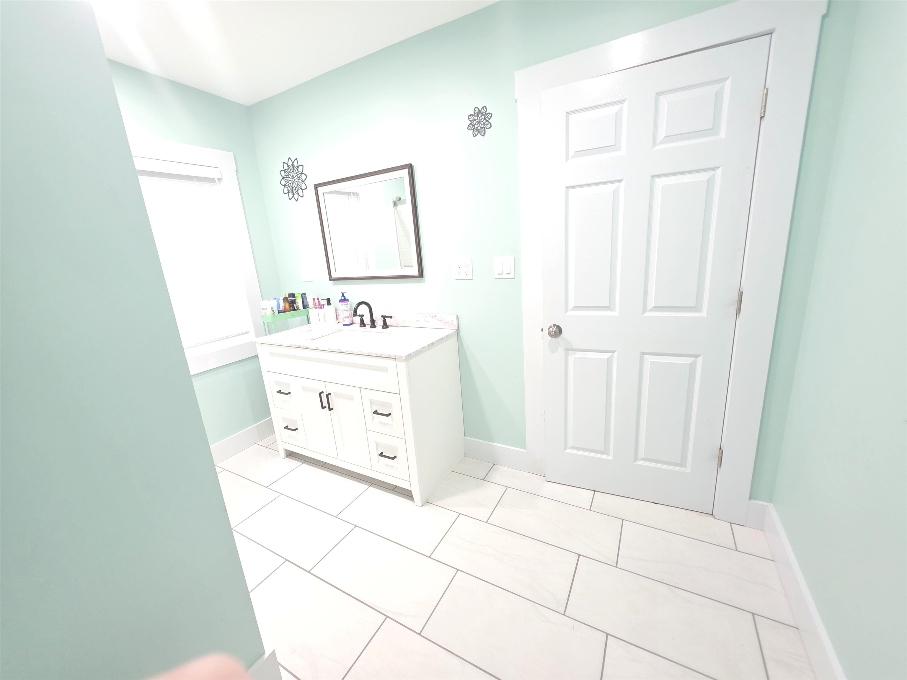 170 Myrtle St, Claremont, NH 03743