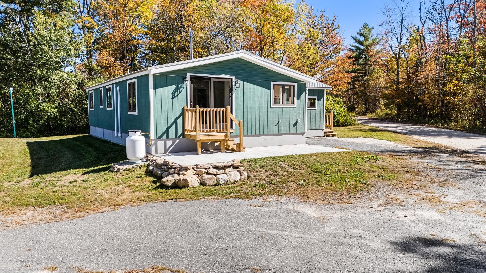 77 Hazzard Road North, Springfield, NH 03284