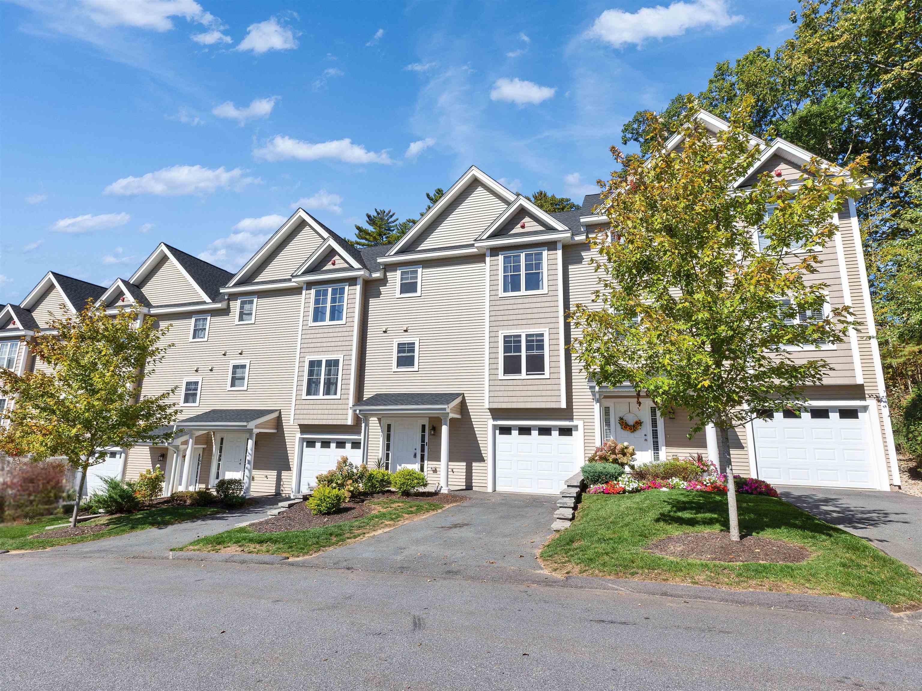 Photo of 163 Woodview Way, Manchester, NH 03102