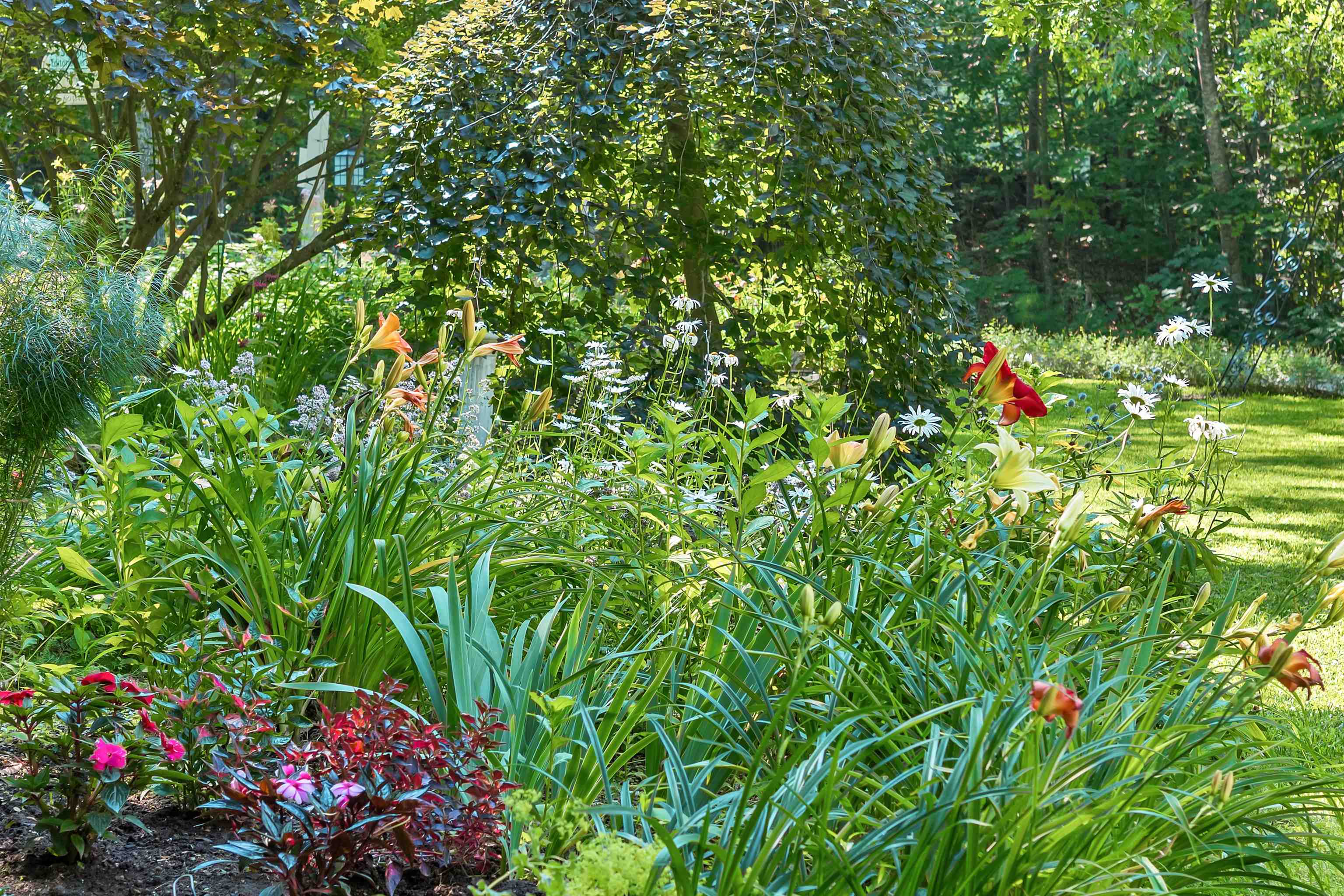 220 Governors Rd, Brookfield, NH 03872