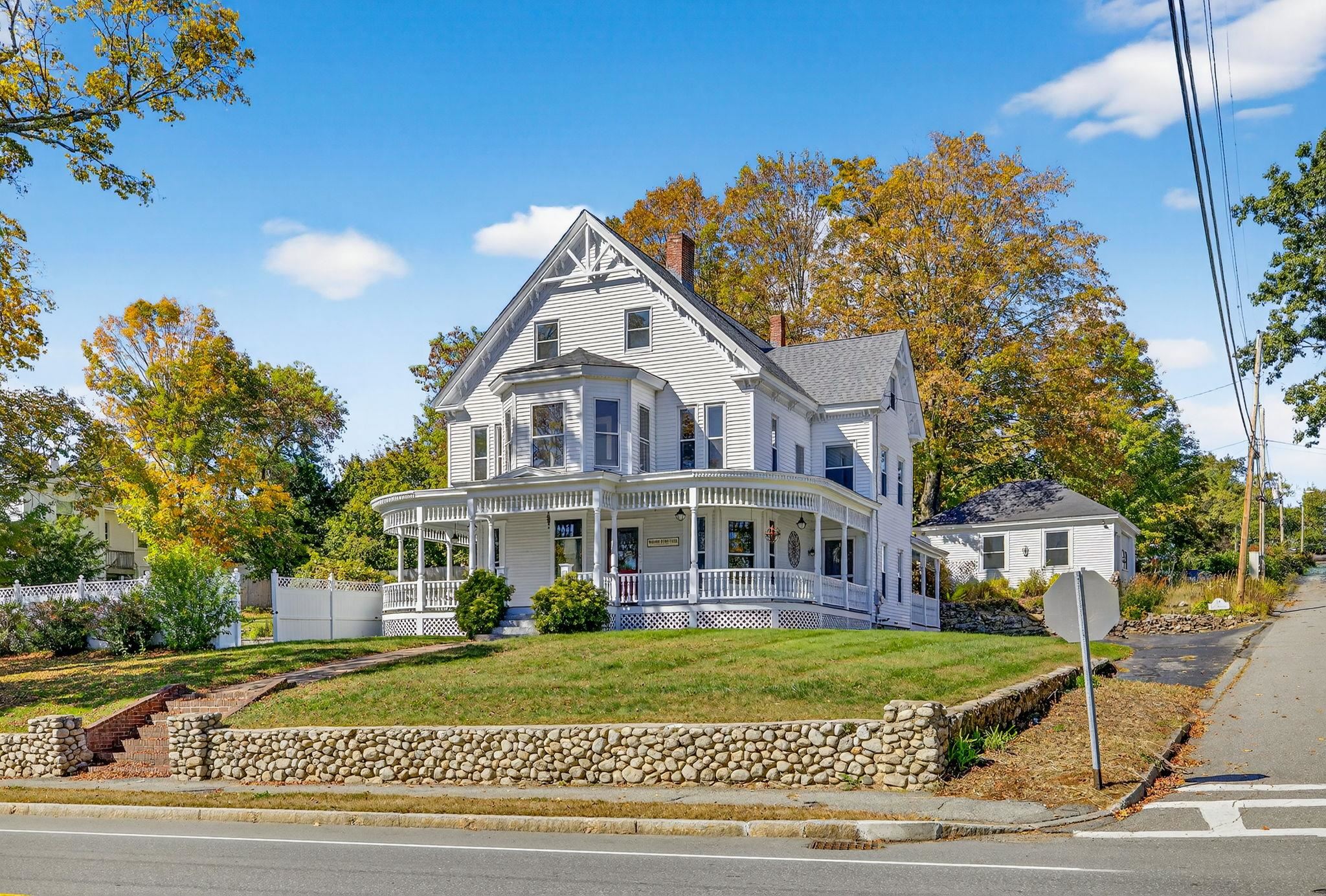 84 East Broadway St, Derry, NH 03038