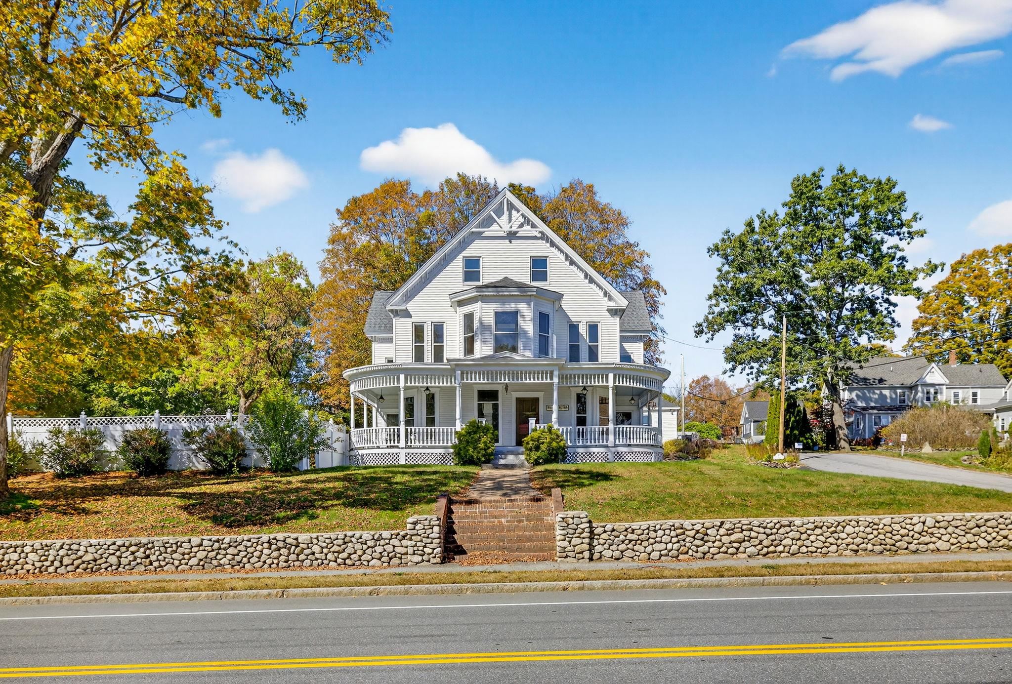 84 East Broadway St, Derry, NH 03038