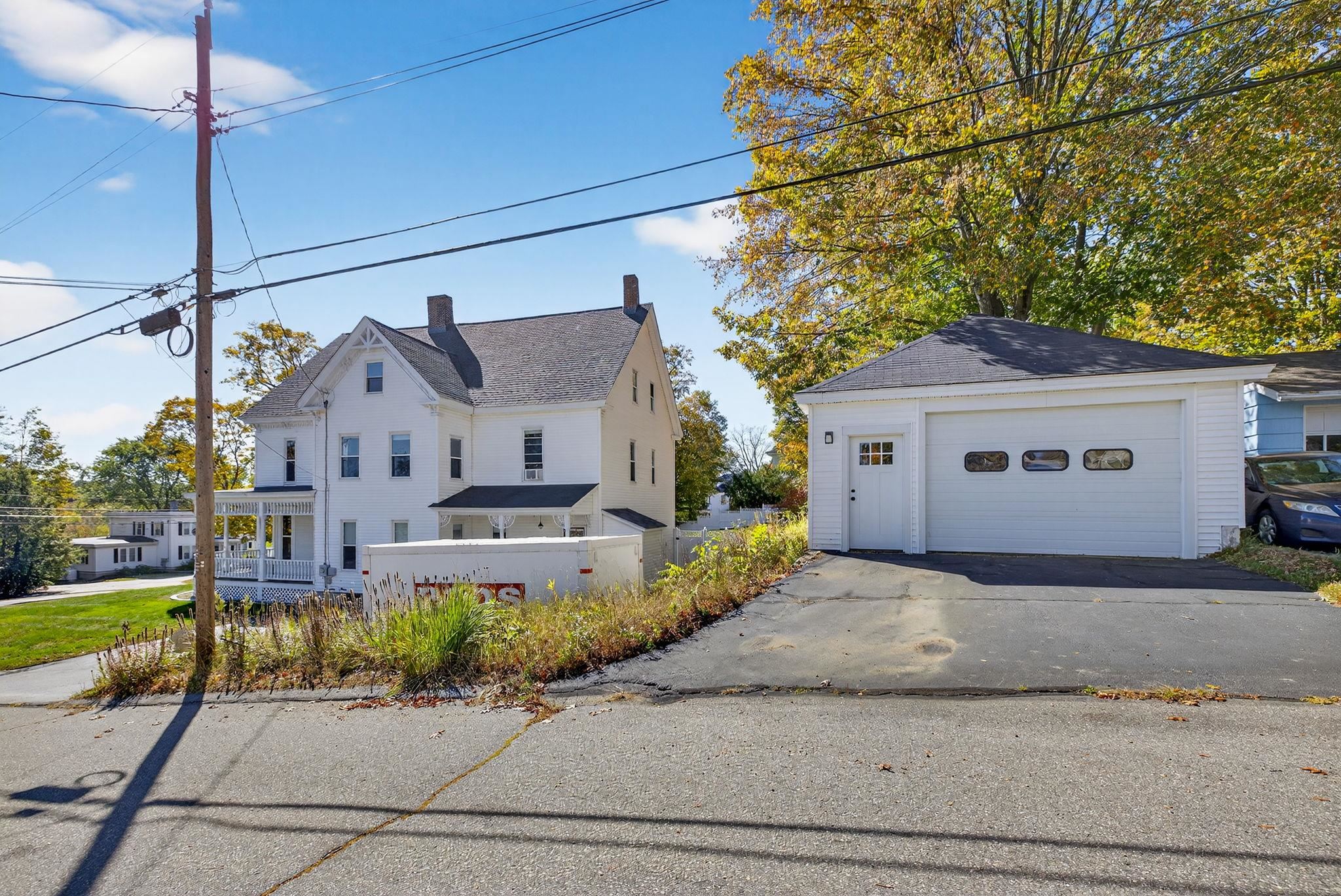 84 East Broadway St, Derry, NH 03038