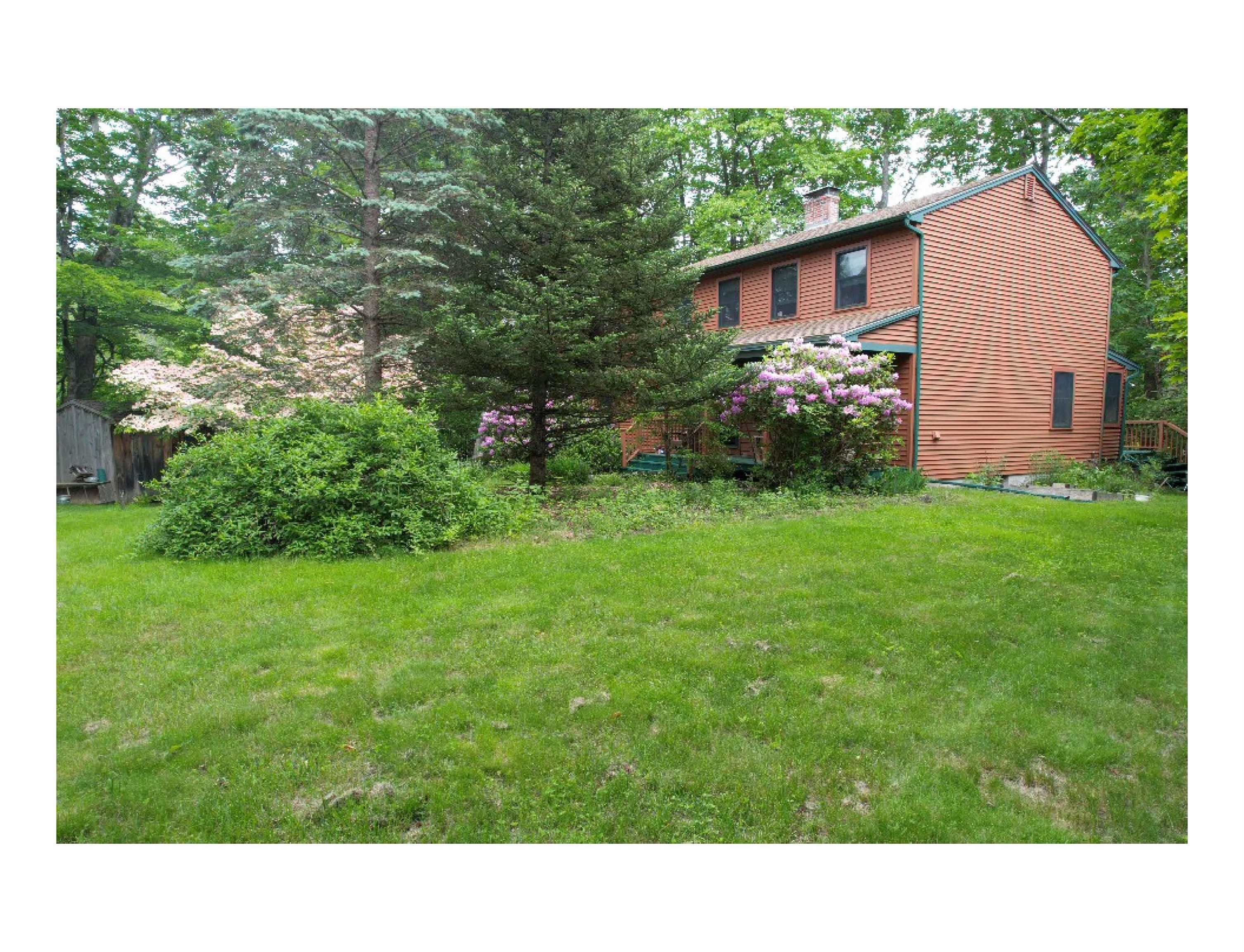4 Bartlett Rd, Durham, NH 03824