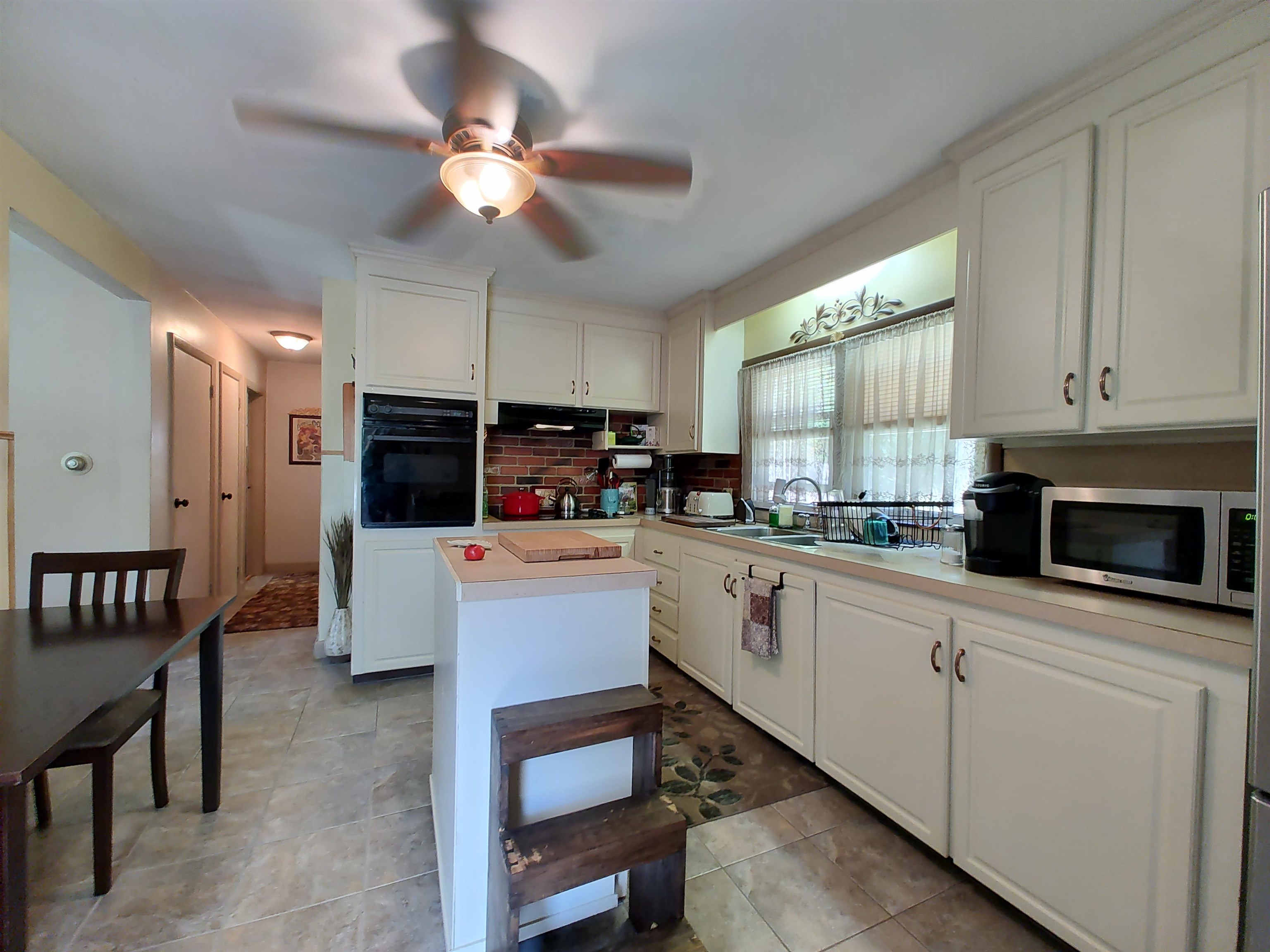 187 Old Rochester Rd, Somersworth, NH 03878