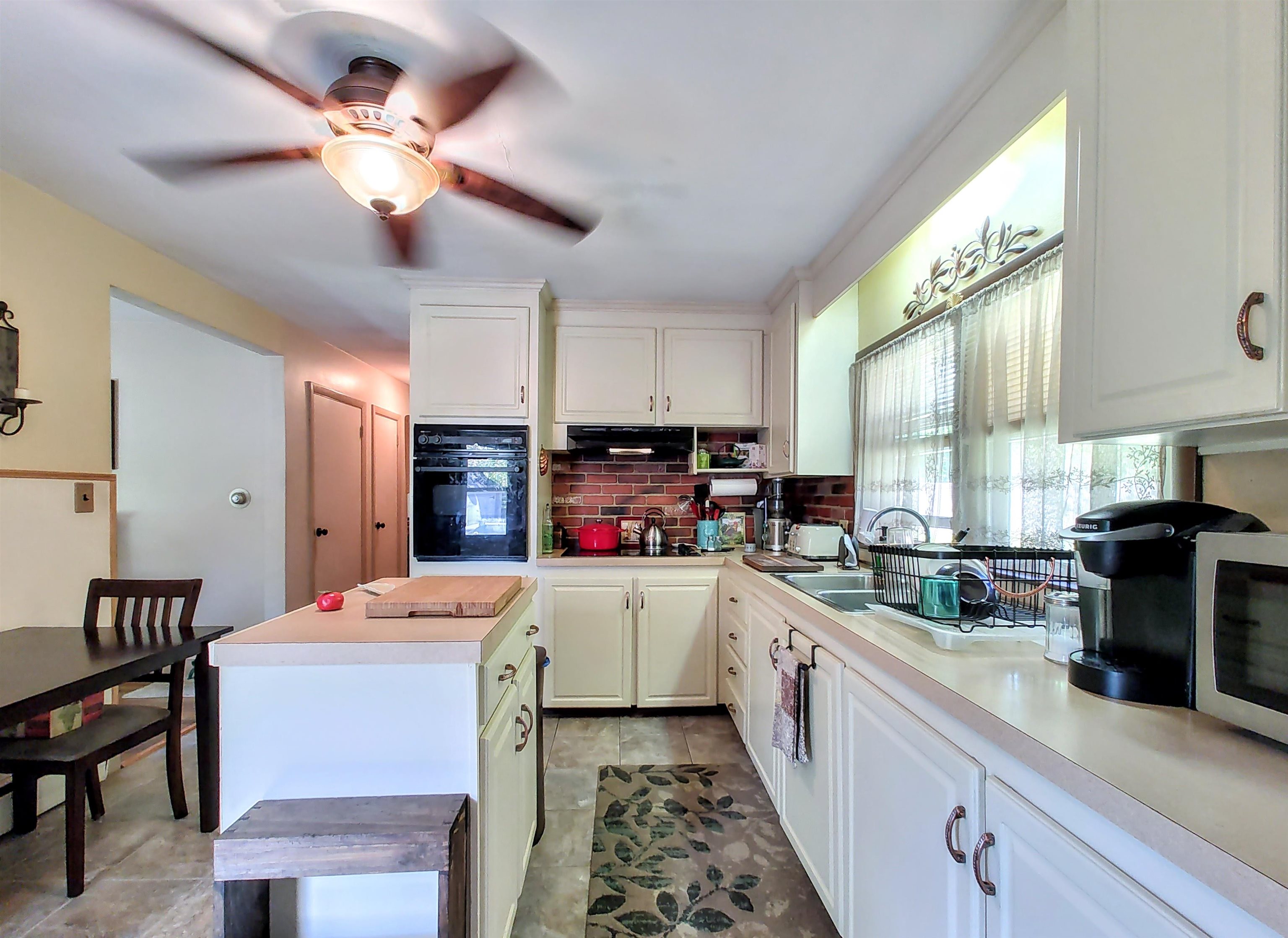 187 Old Rochester Rd, Somersworth, NH 03878