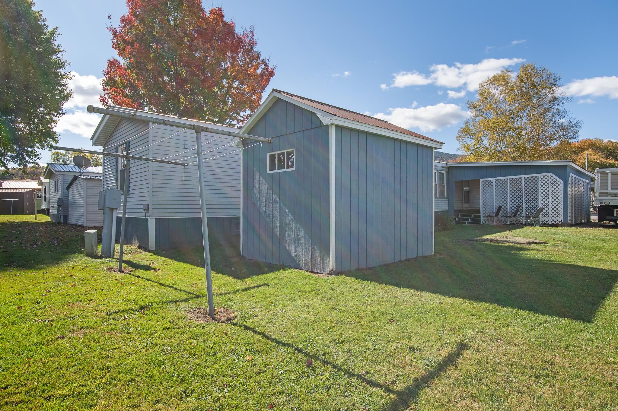 6 Pine St, Colebrook, NH 03576