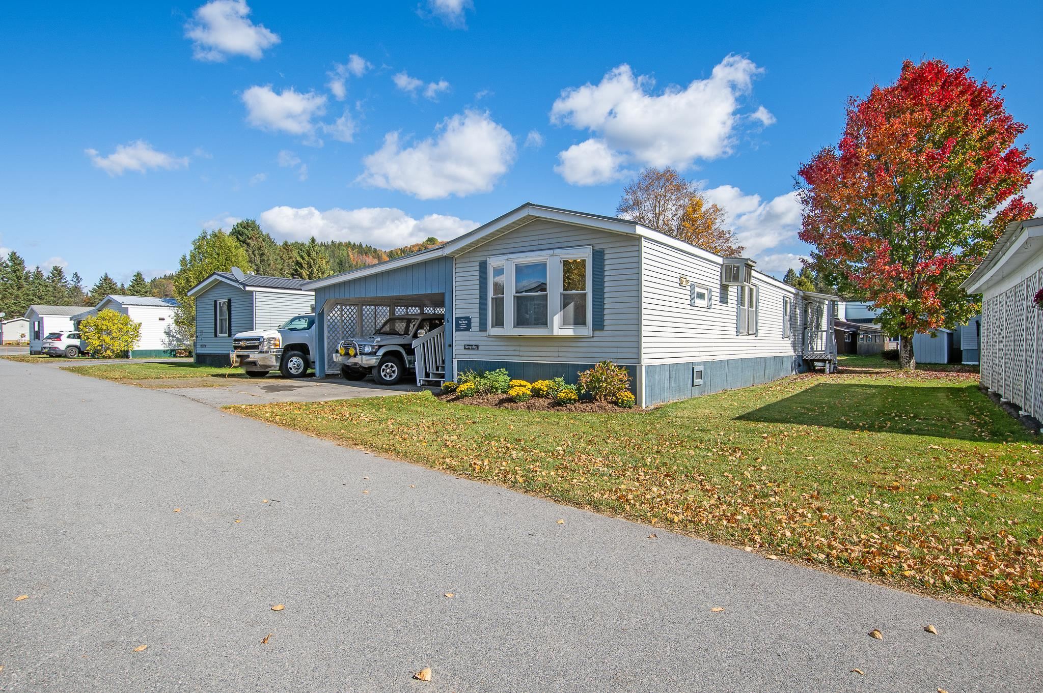 6 Pine St, Colebrook, NH 03576