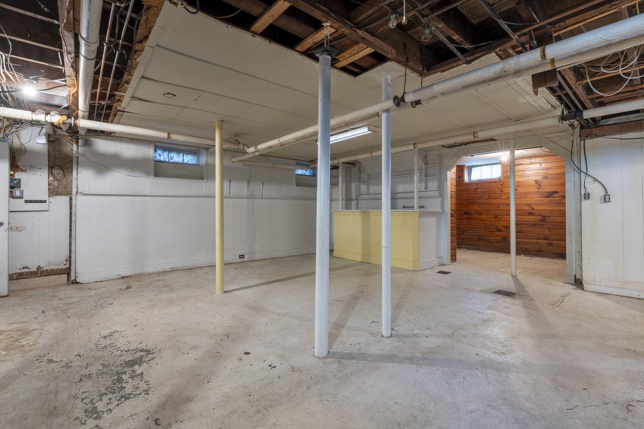 269 Orange St, Manchester, NH 03104