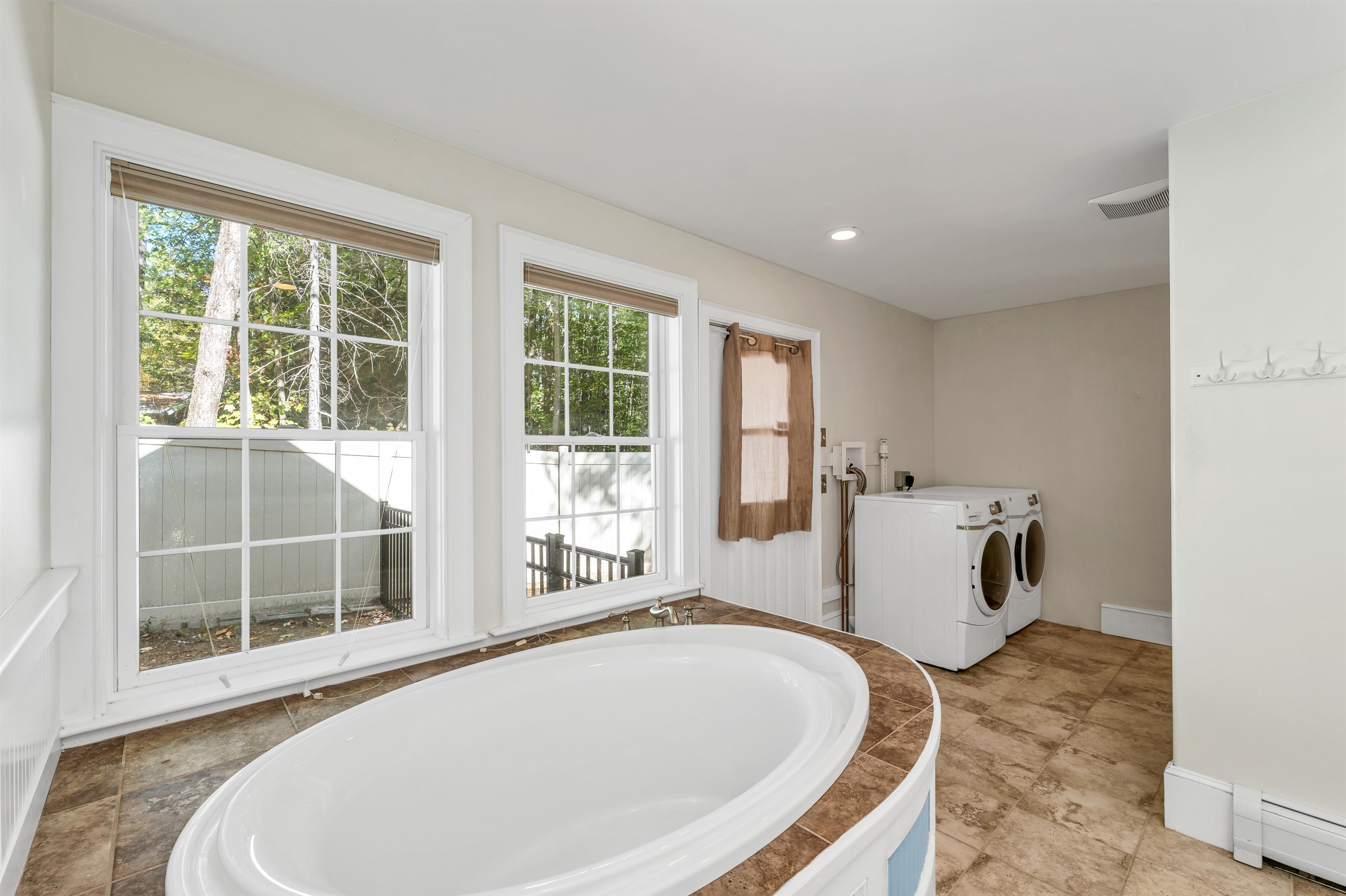 58 Crossbow Ln, Conway, NH 03860