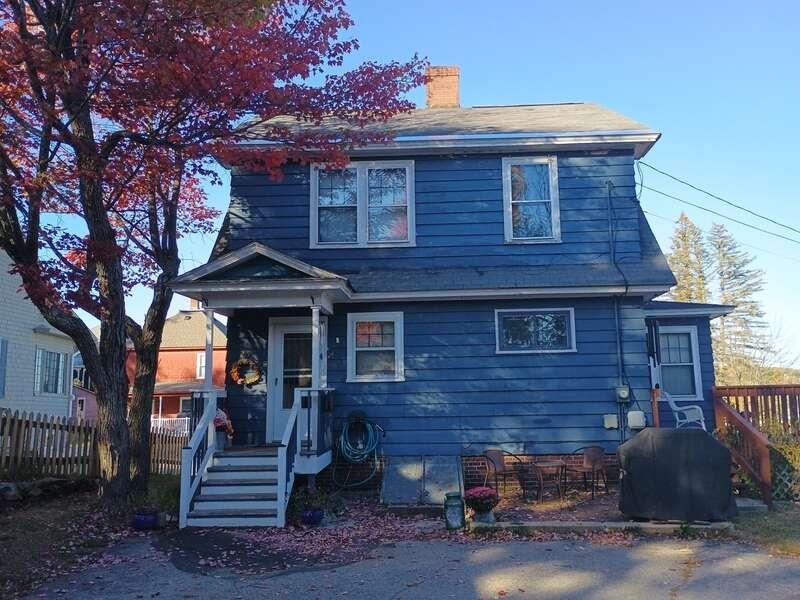25 Laurel St, Berlin, NH 03570