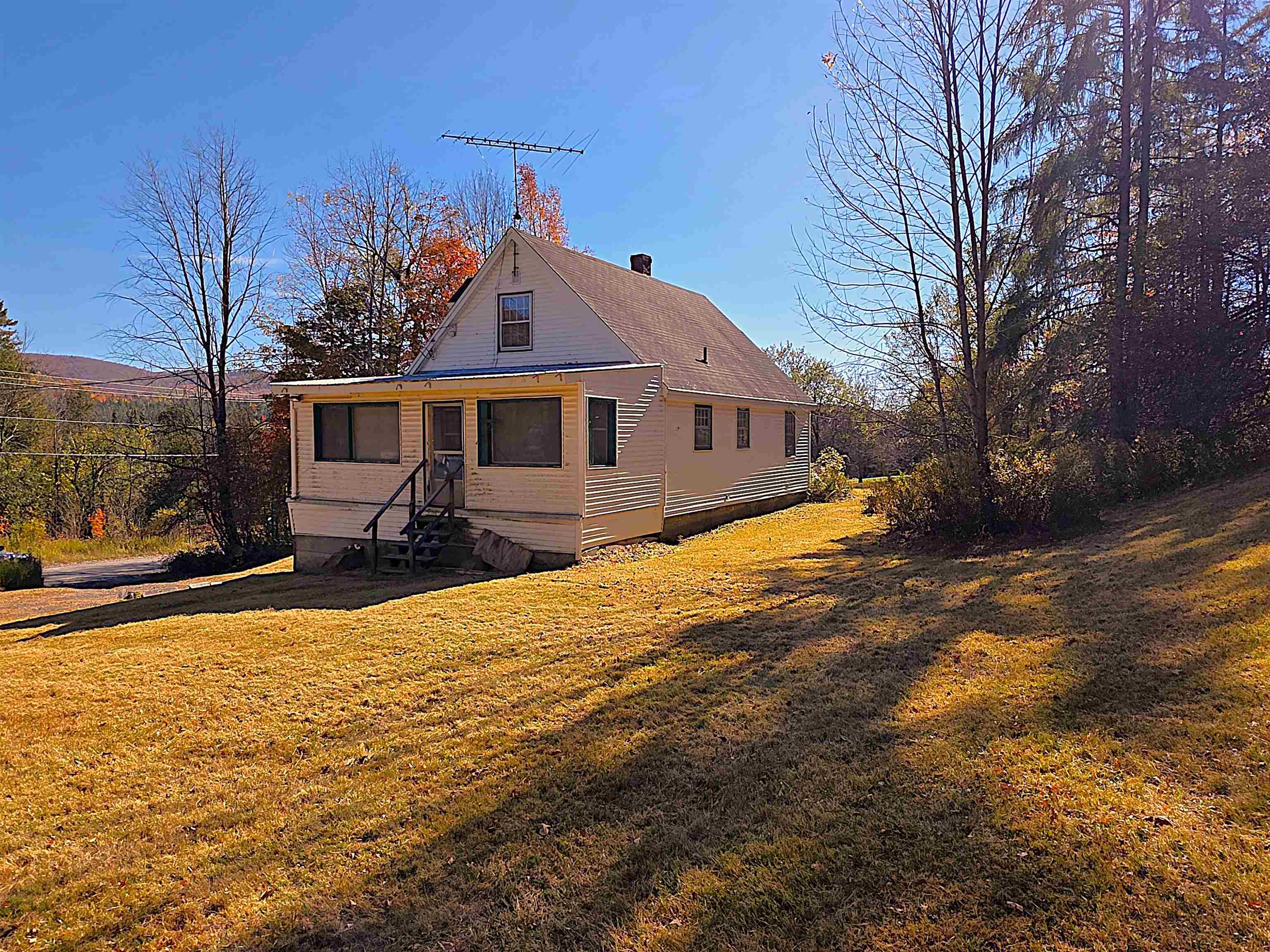 29 George St, Orange, VT 05641