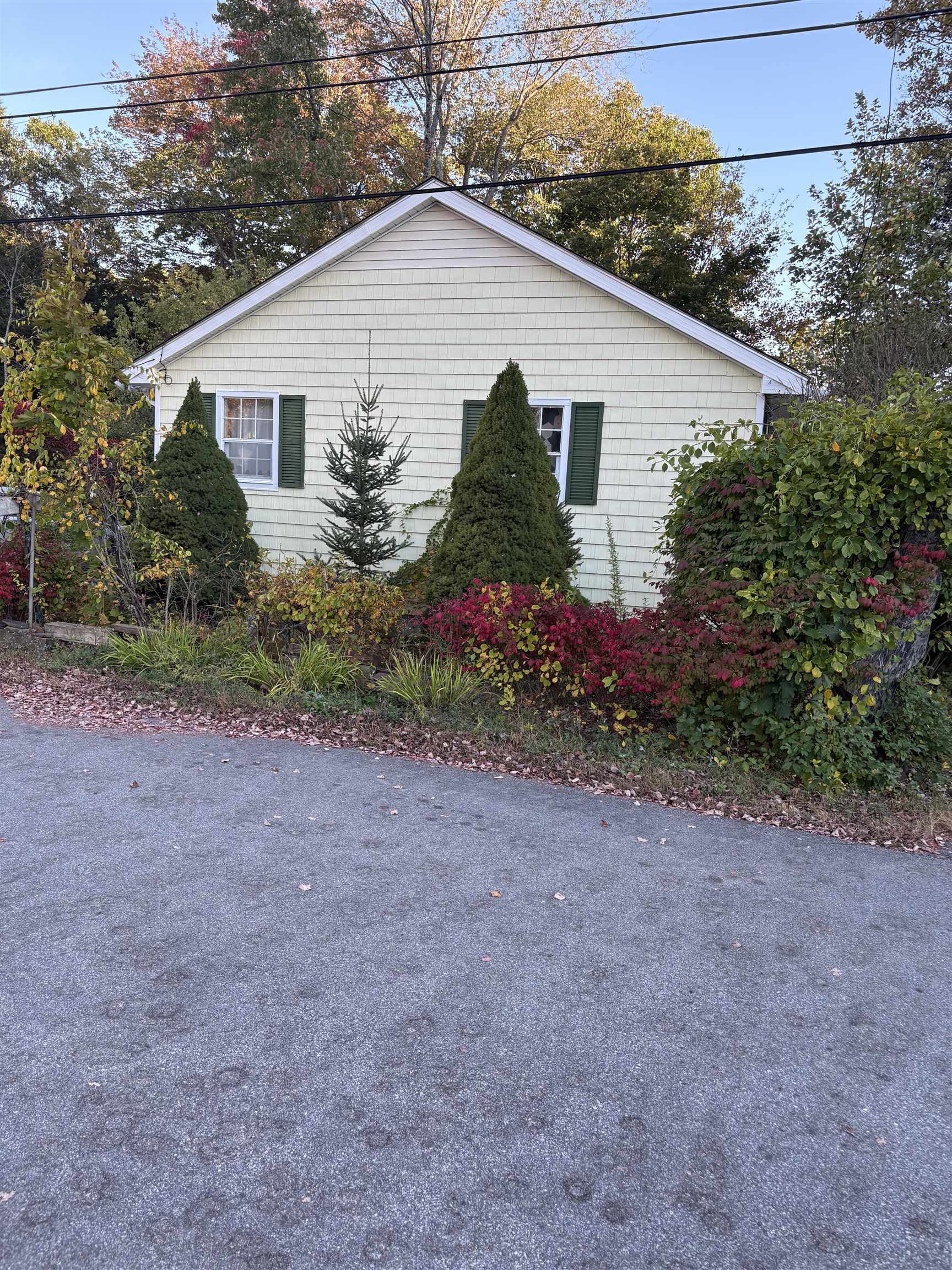 53 Gaslight Rd, Tilton, NH 03276