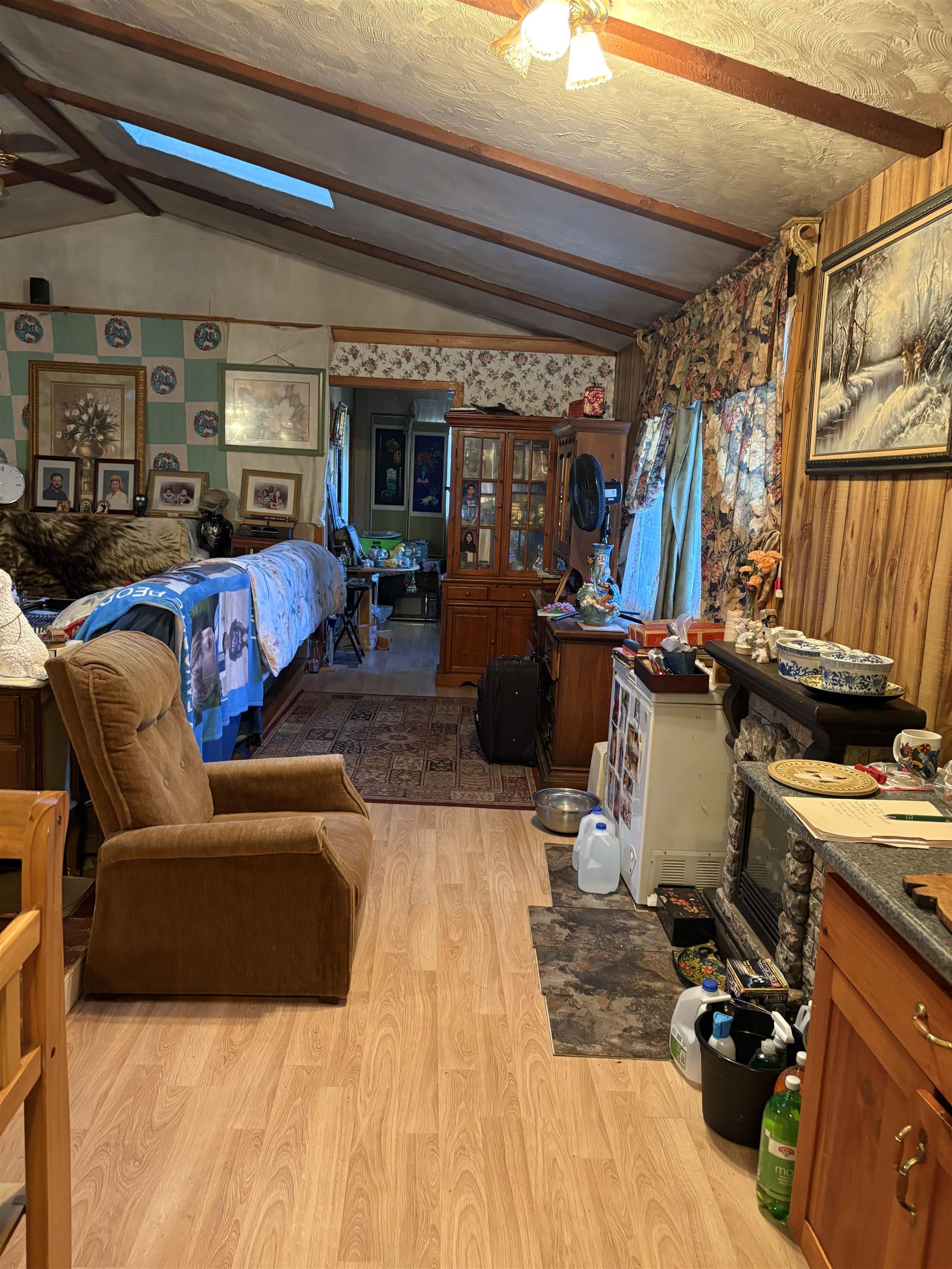53 Gaslight Rd, Tilton, NH 03276