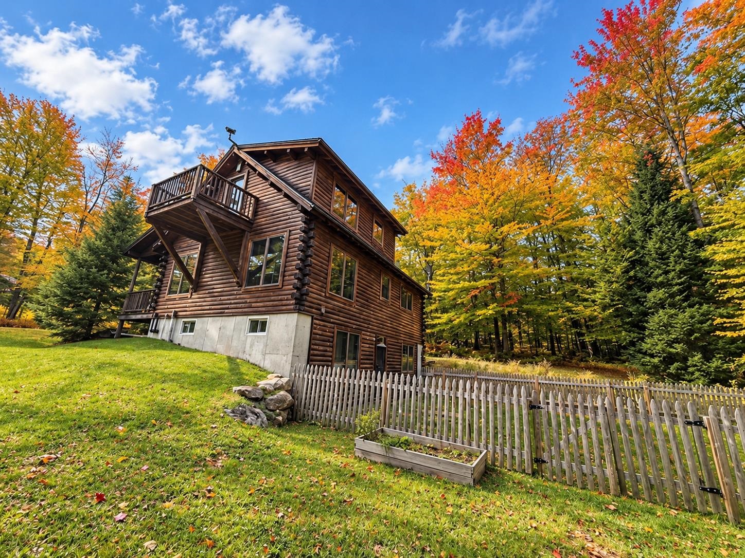 Photo 3 of Single family home for sale at 774 Stratton Arlington Rd, West Wardsboro, VT 05360 | MLS# 5064604 | Listing updated on 2026-10-01