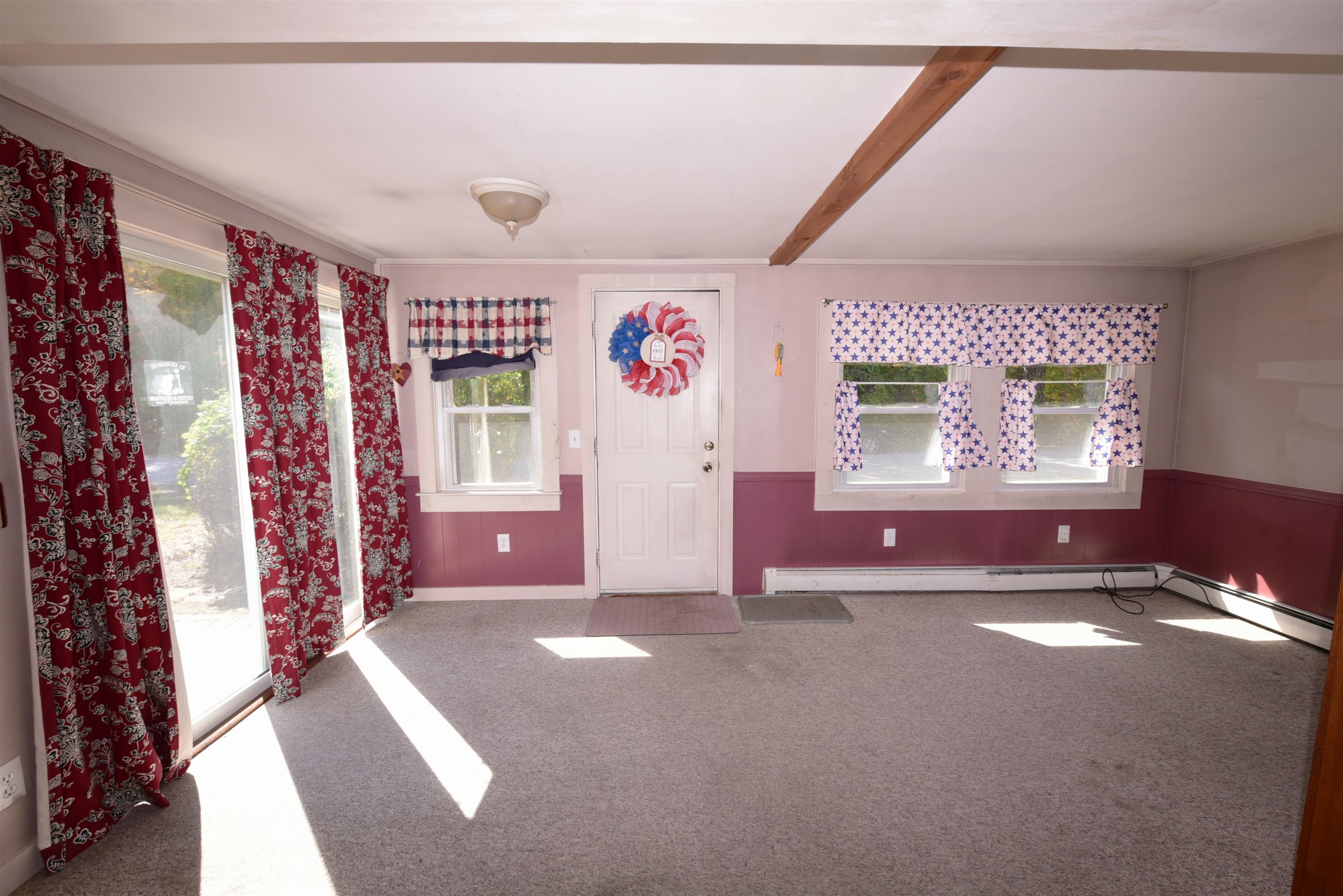 301 Redstone St, Conway, NH 03860