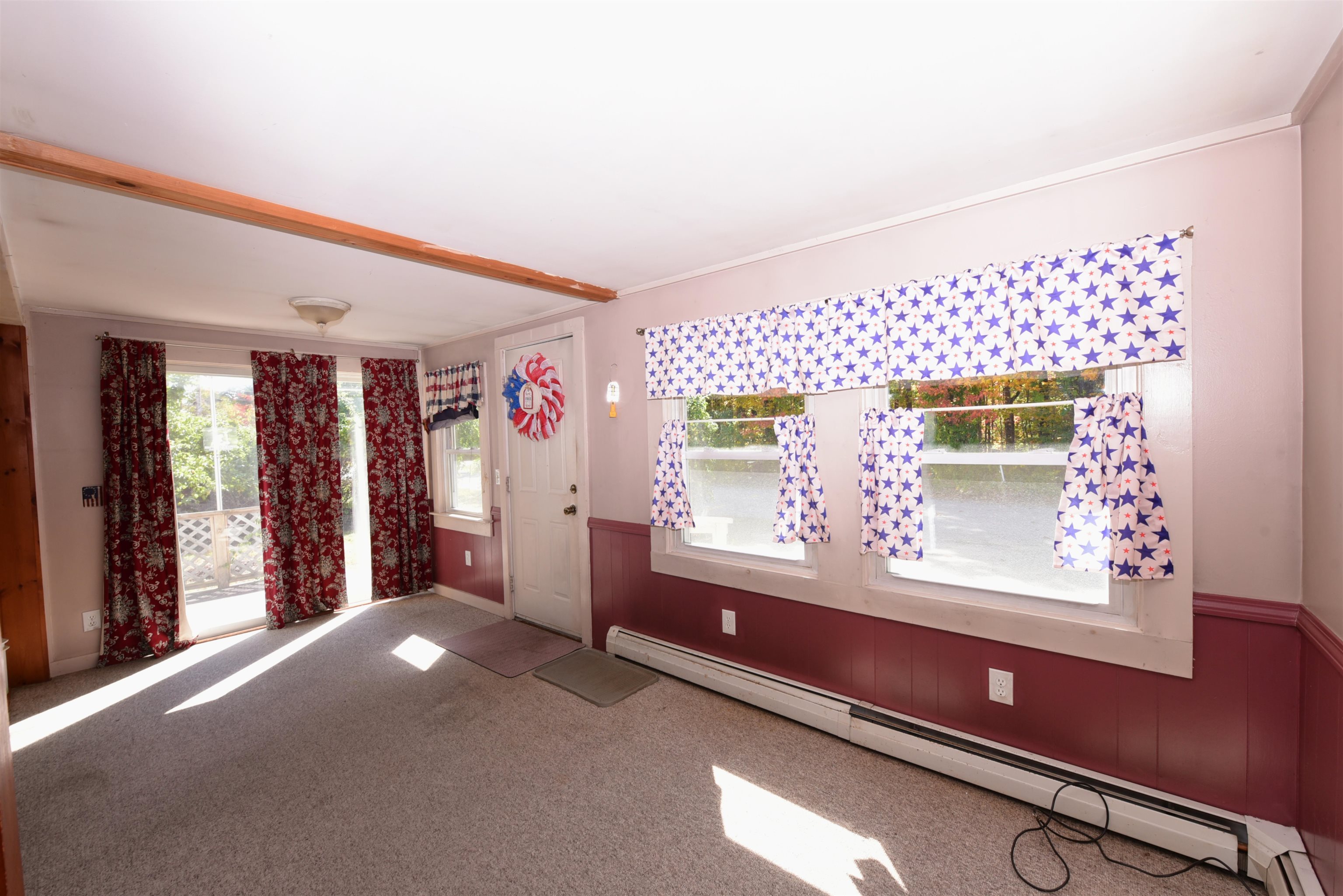 301 Redstone St, Conway, NH 03860