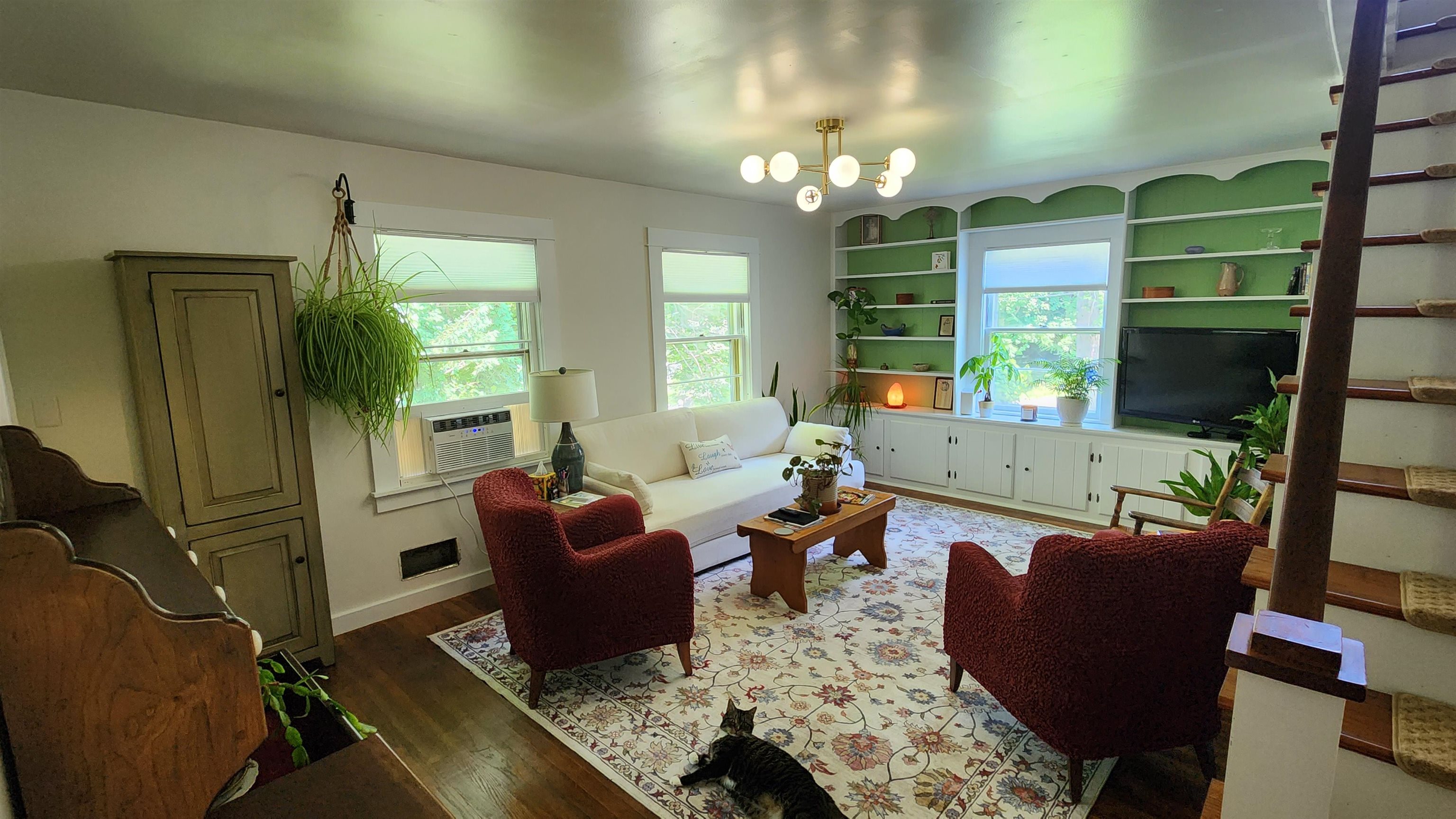 45 Chase St, Claremont, NH 03743