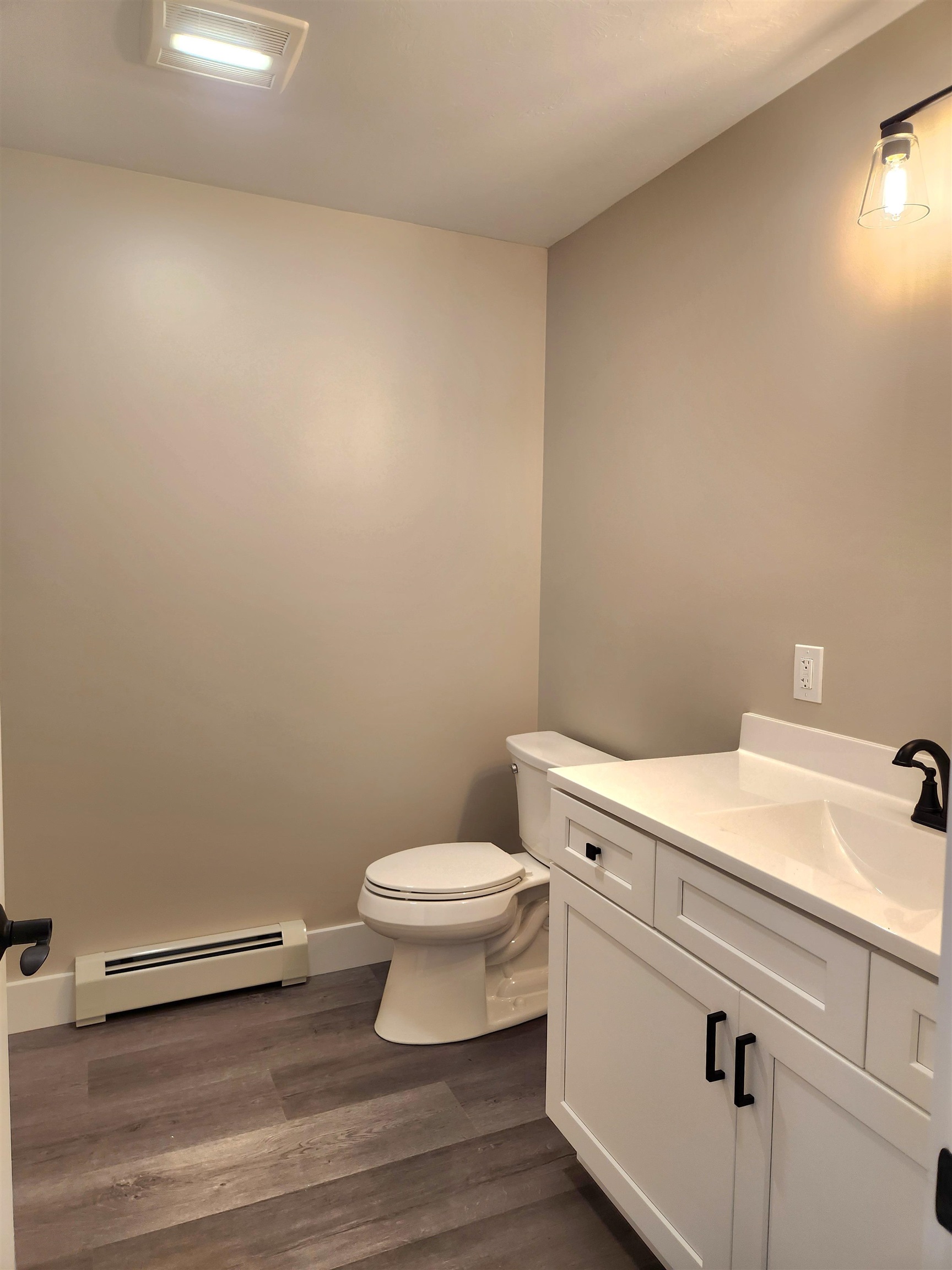 184 Kennedy Dr, Keene, NH 03431