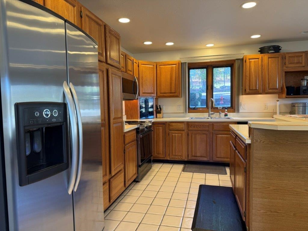 1005 Nh Route 106 N, Loudon, NH 03307