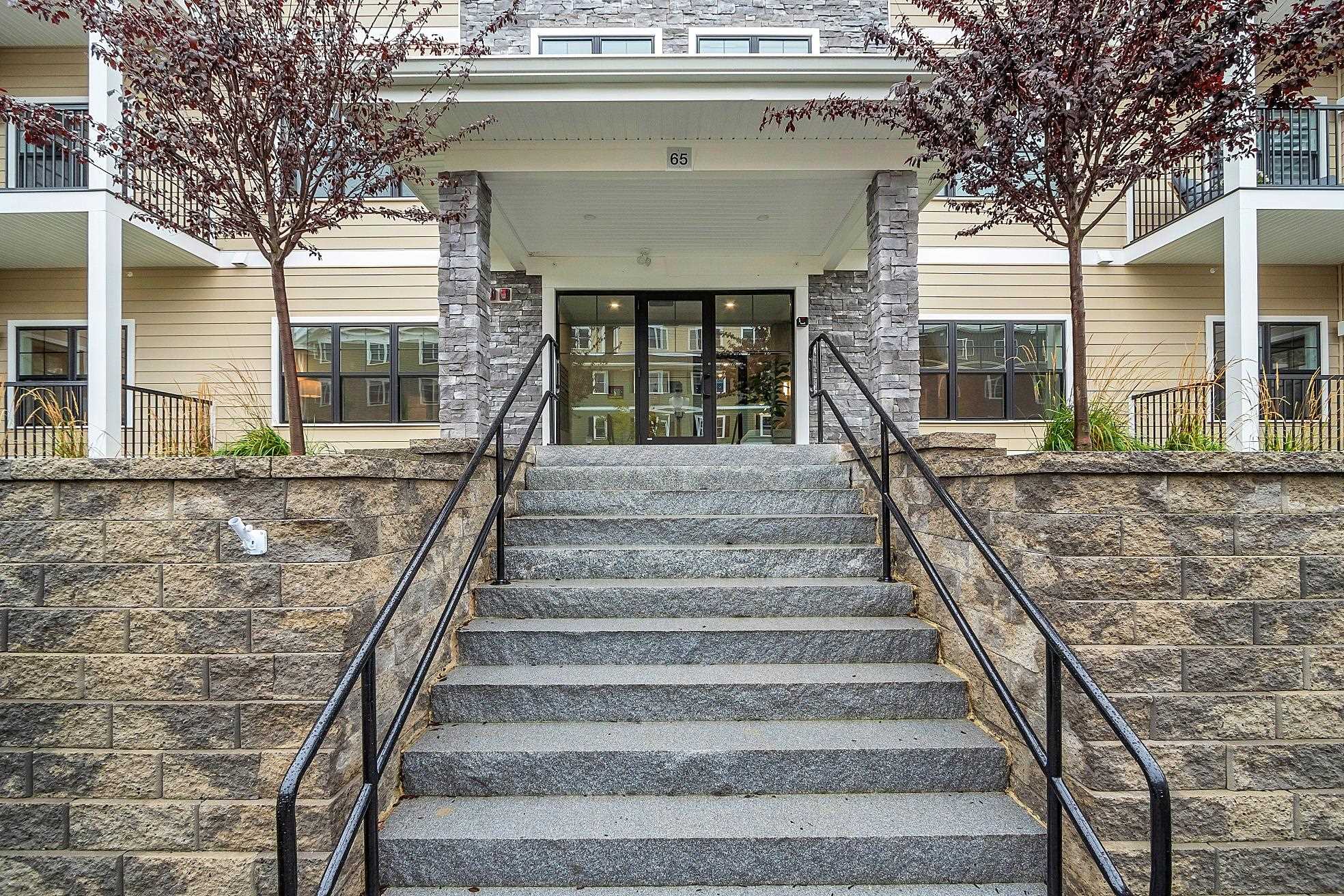 55 Pointe Pl, Dover, NH 03820