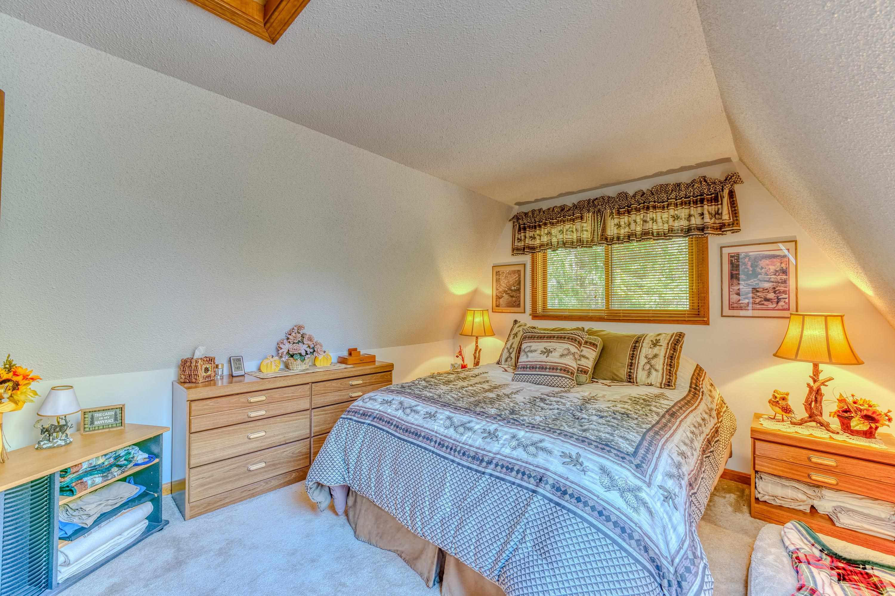 213 Puckerbrush Rd, Campton, NH 03223