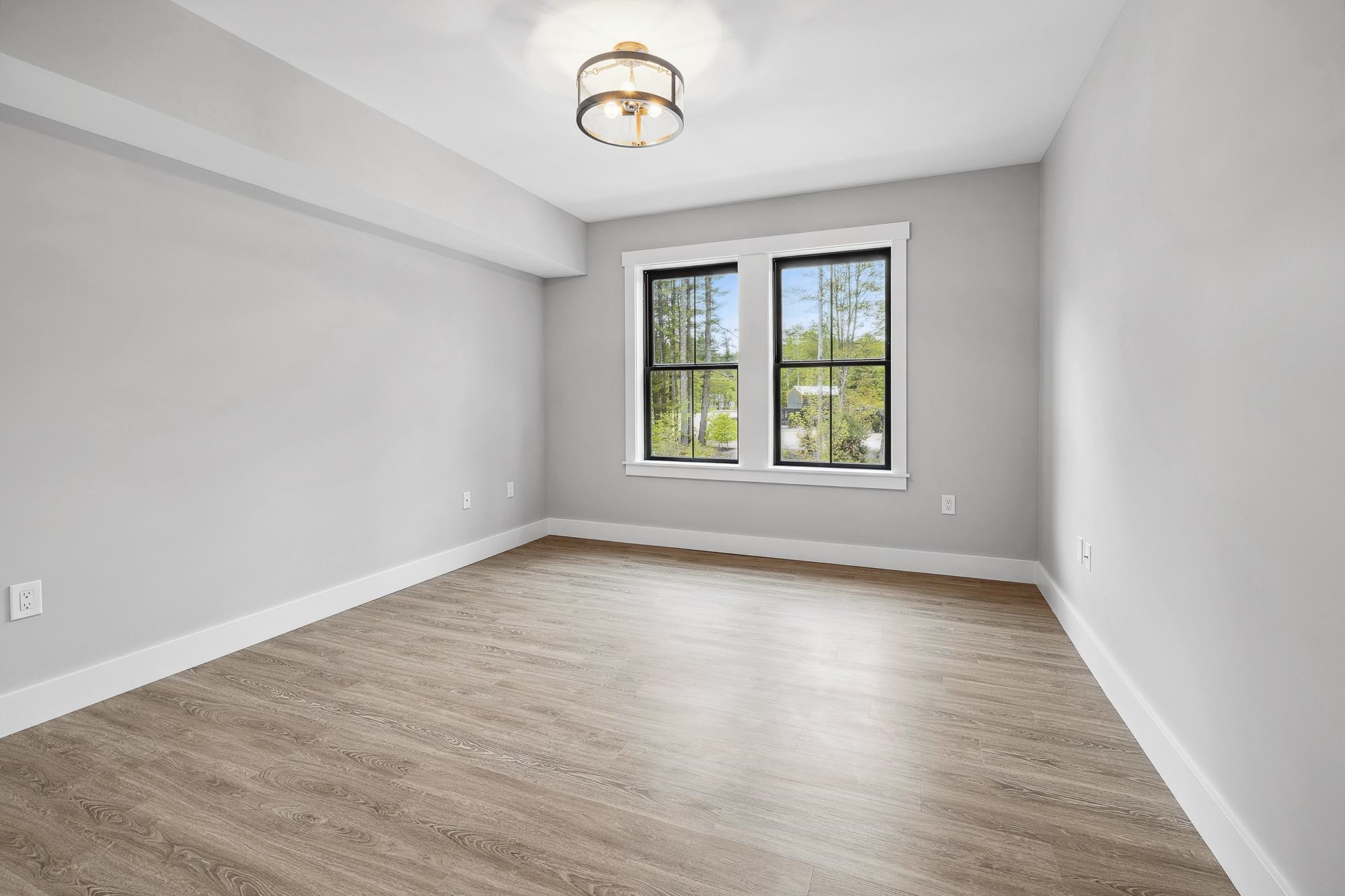 243 Skimobile Rd, Conway, NH 03860