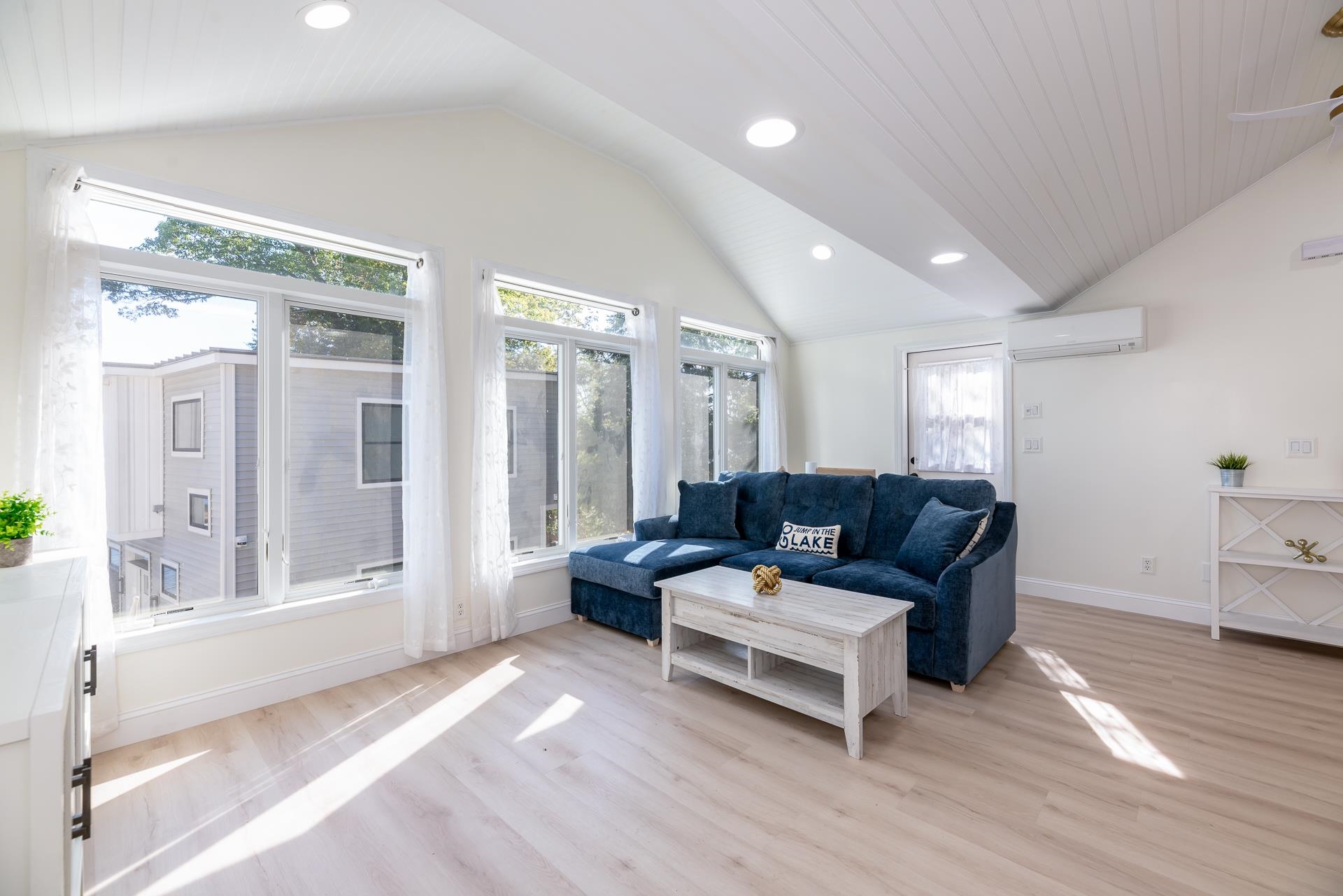 109 Dockham Shore Rd, Gilford, NH 03249