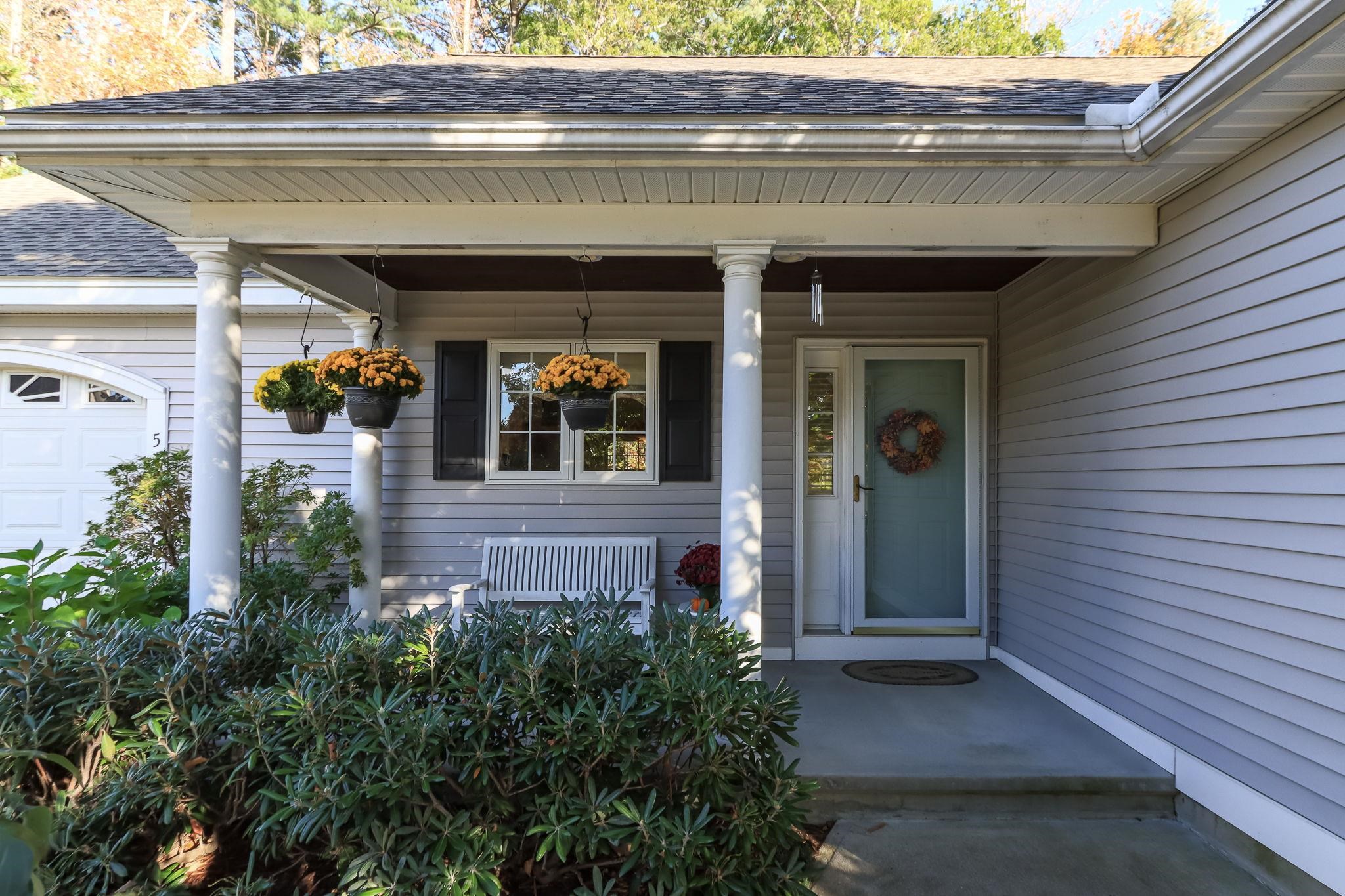 5 Holly Cir, Bow, NH 03304