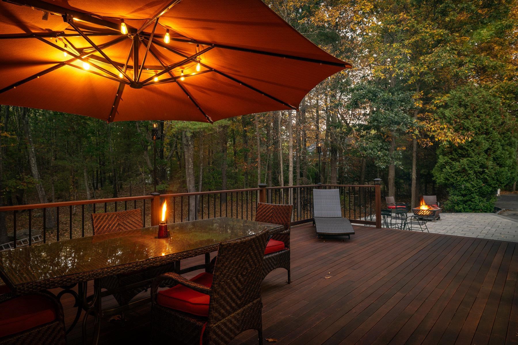 8 Winterberry Ln, North Hampton, NH 03862