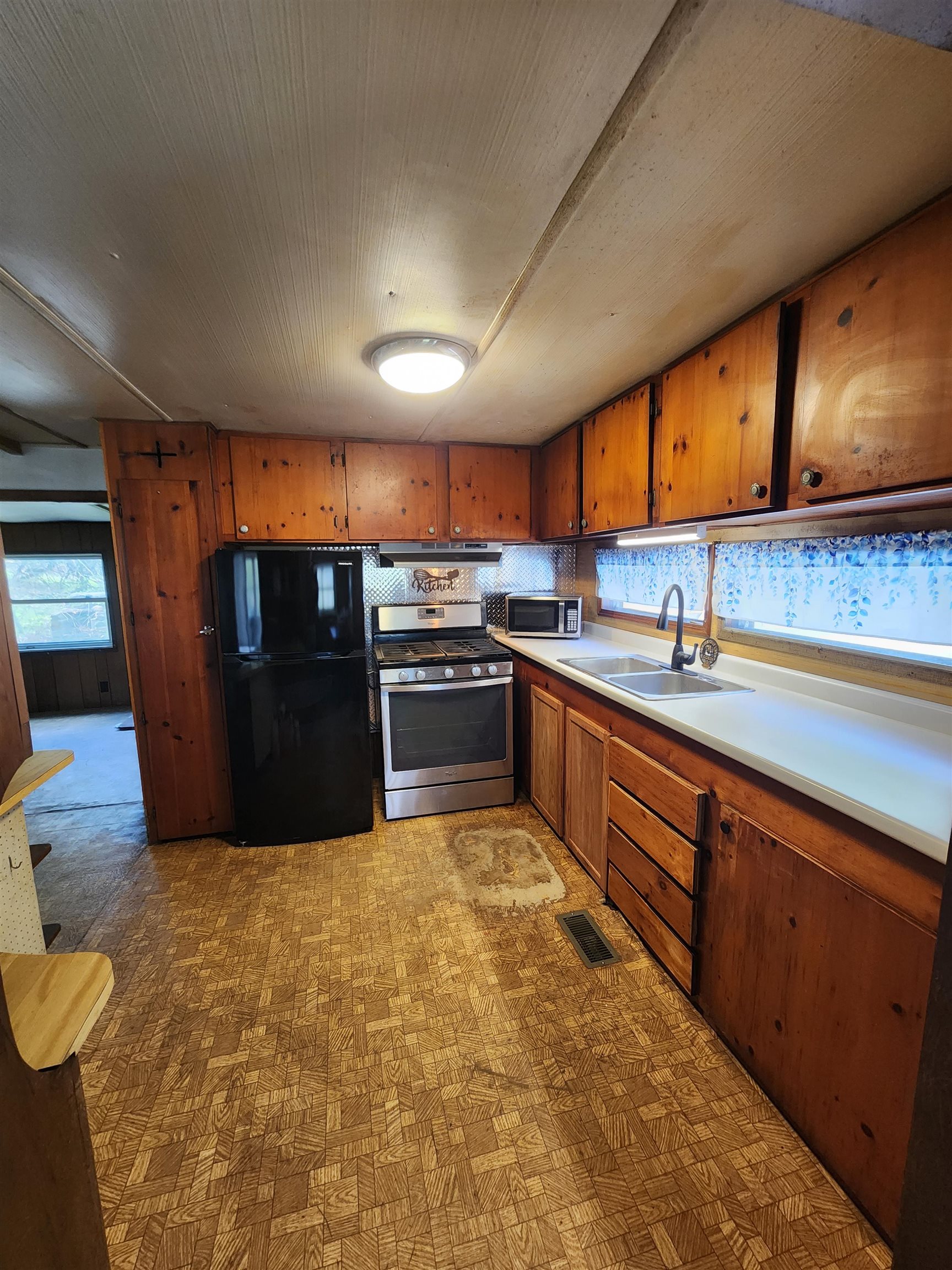 130 Upper Smith Rd, Sanbornton, NH 03269