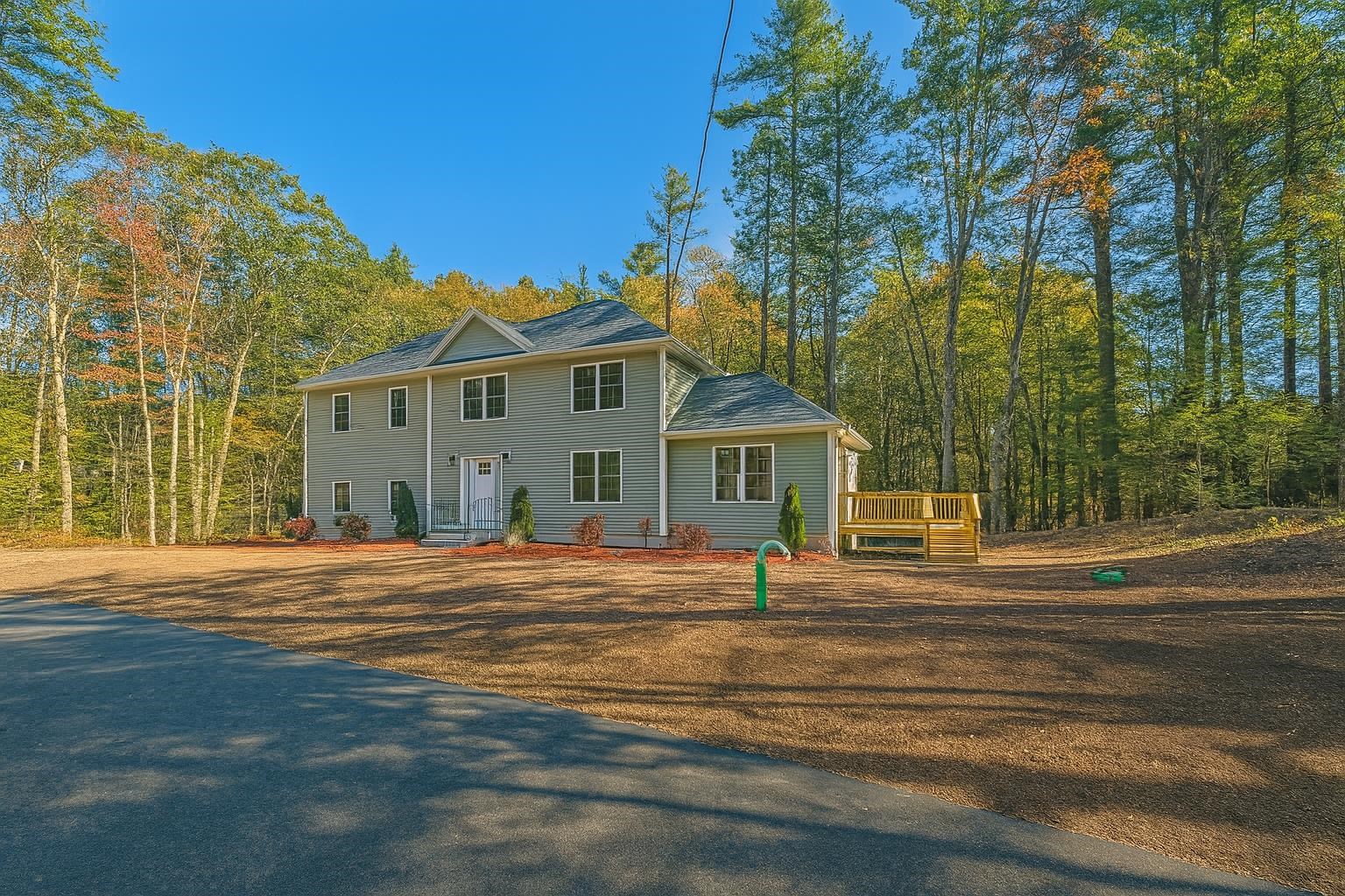 MLS 5065348: 4 Sheldon Road, Derry NH