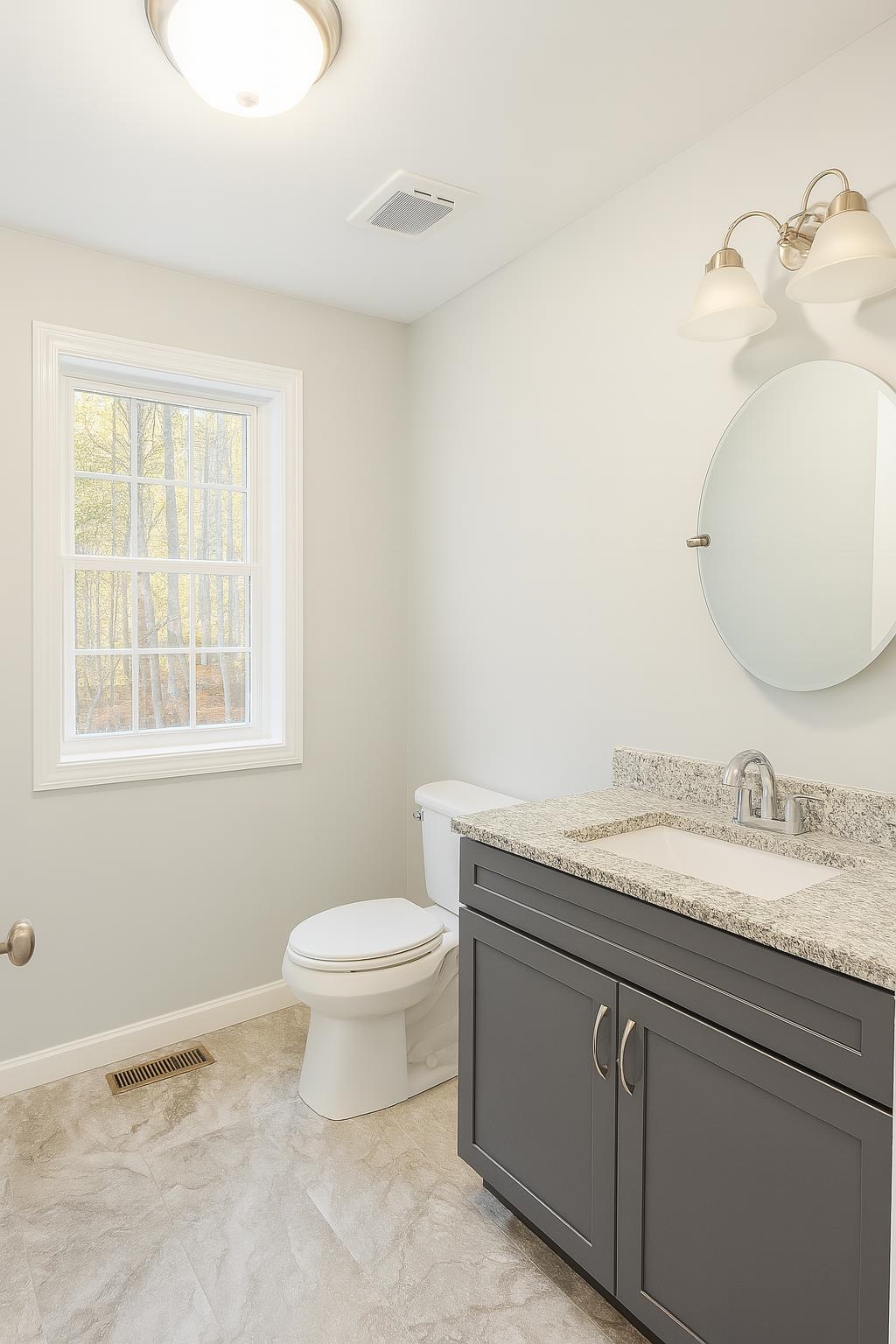 4 Sheldon Rd, Derry, NH 03038