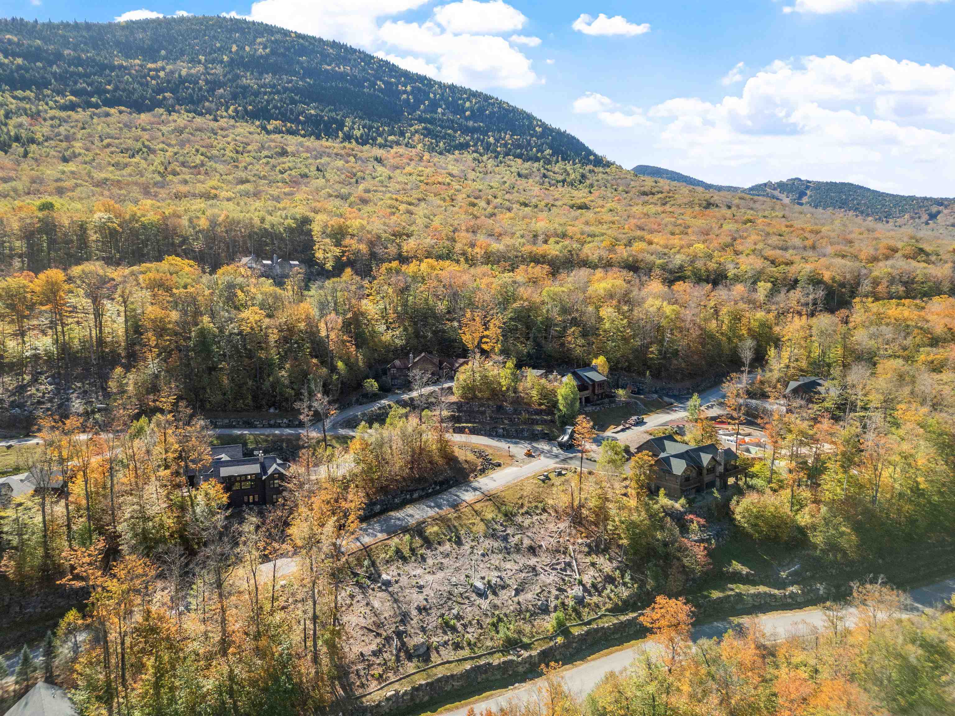 4 Hay Hill Rd, Lincoln, NH 03251