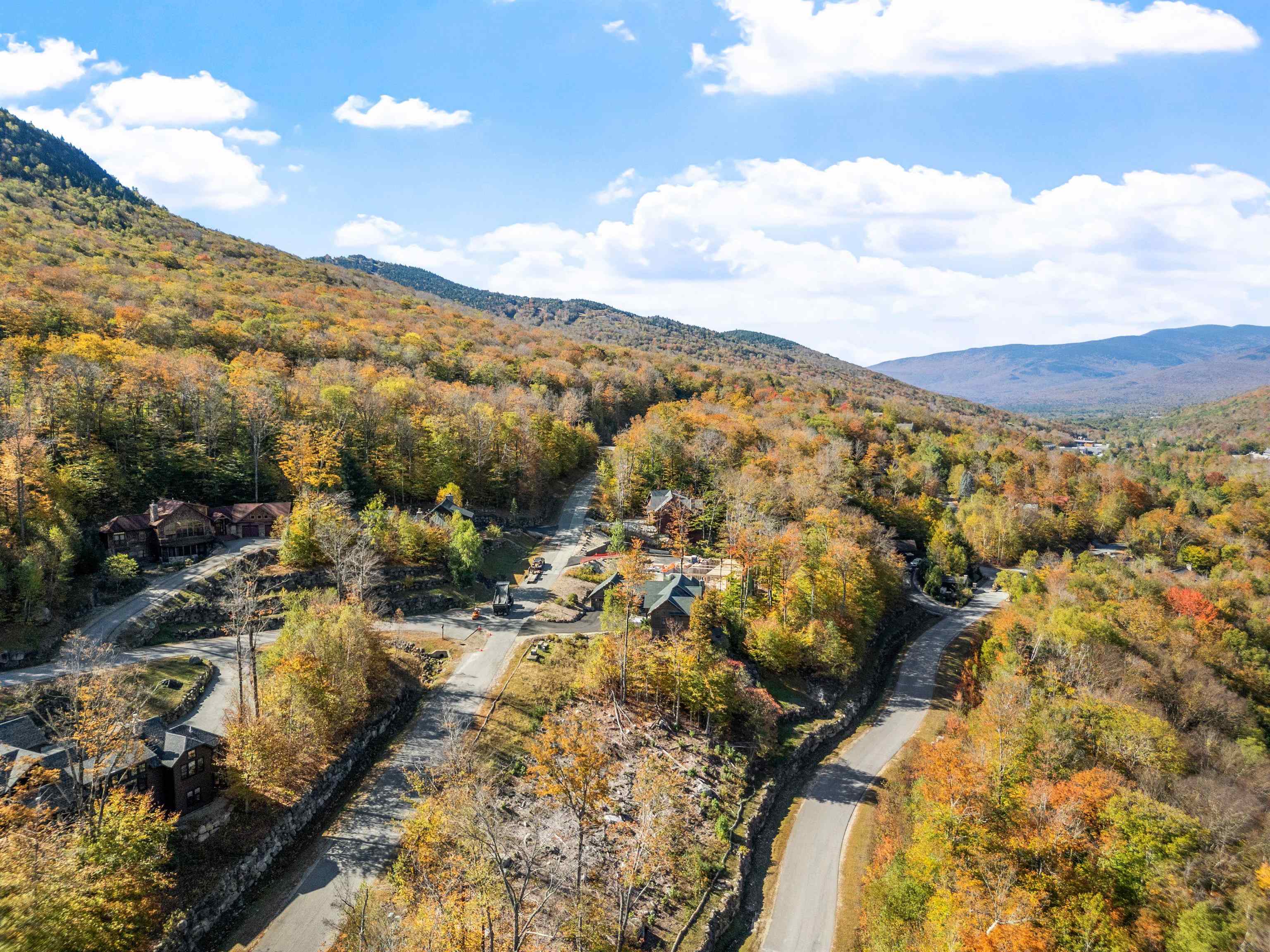 4 Hay Hill Rd, Lincoln, NH 03251