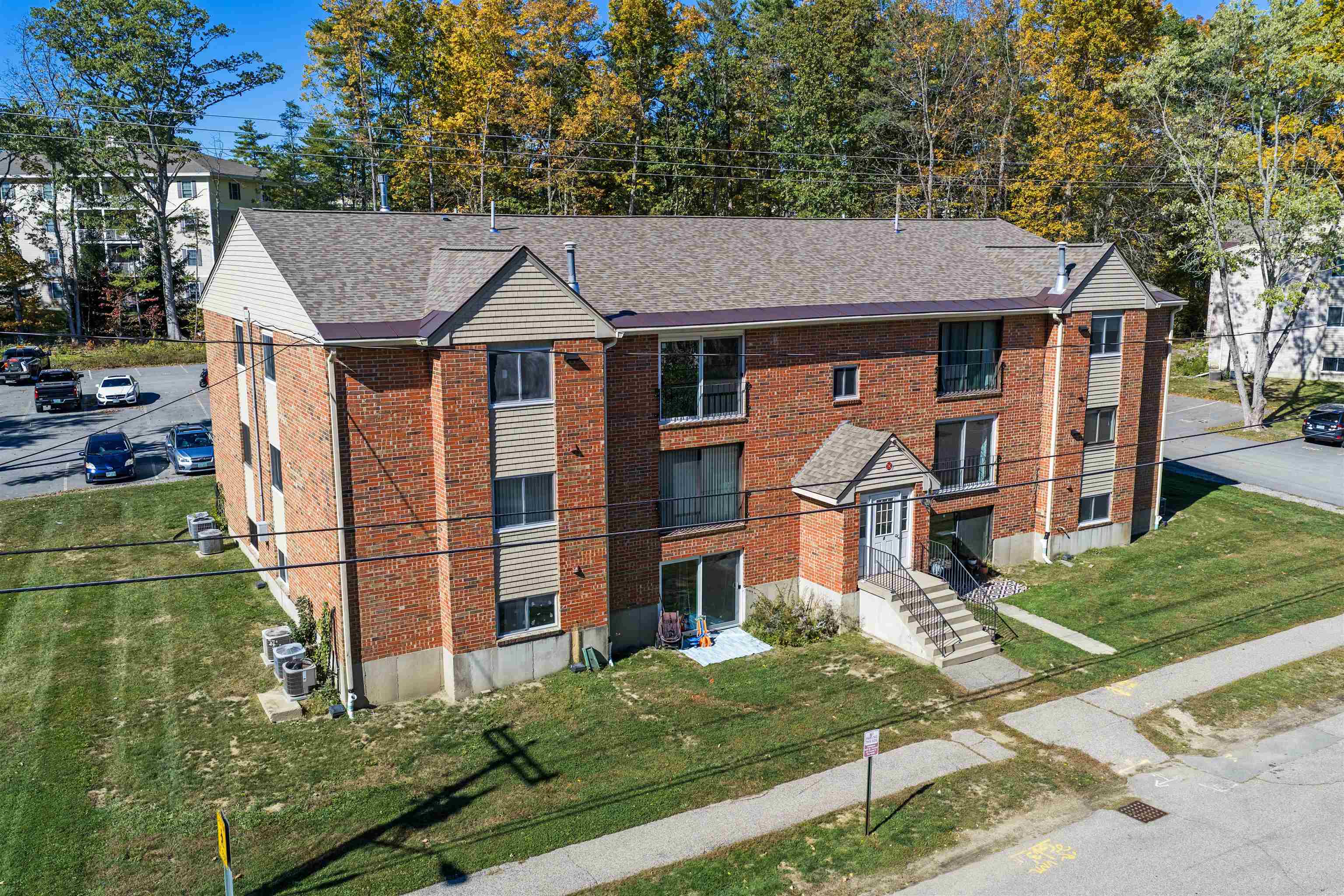 Homes for sale in Exeter, NH | 4 Brookside Dr #6, Exeter, NH 03833 | MLS# 5065414