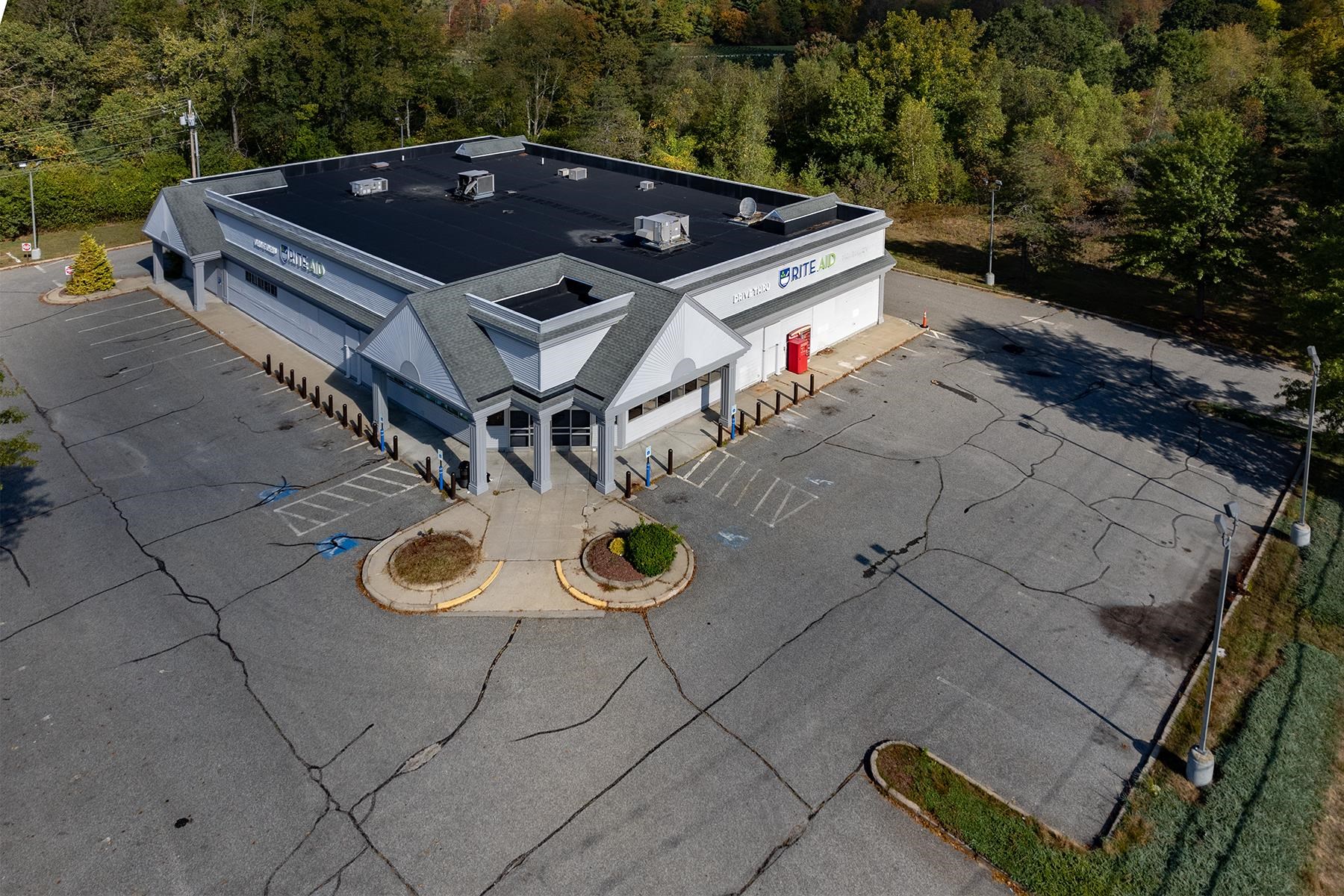 10 Main St, Winchester, NH 03222