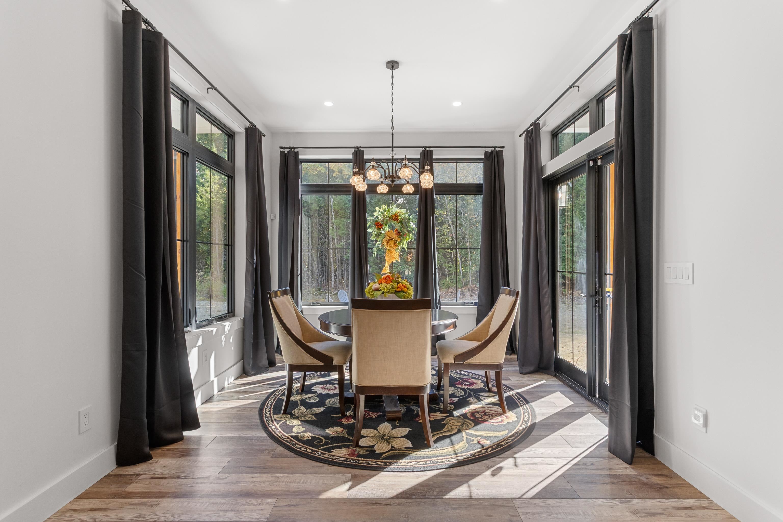 123 Oxbow Ln, Conway, NH 03818