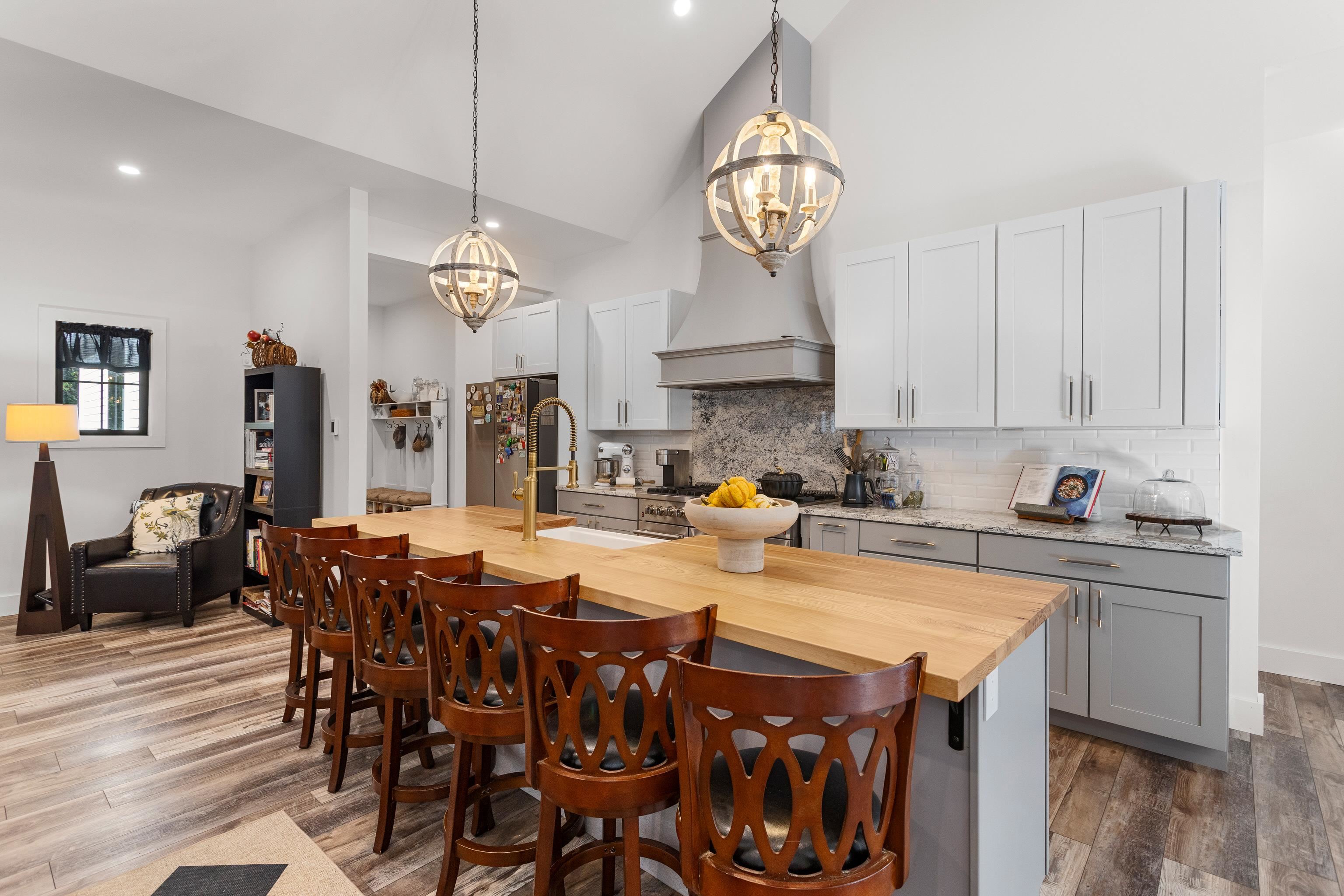 123 Oxbow Ln, Conway, NH 03818