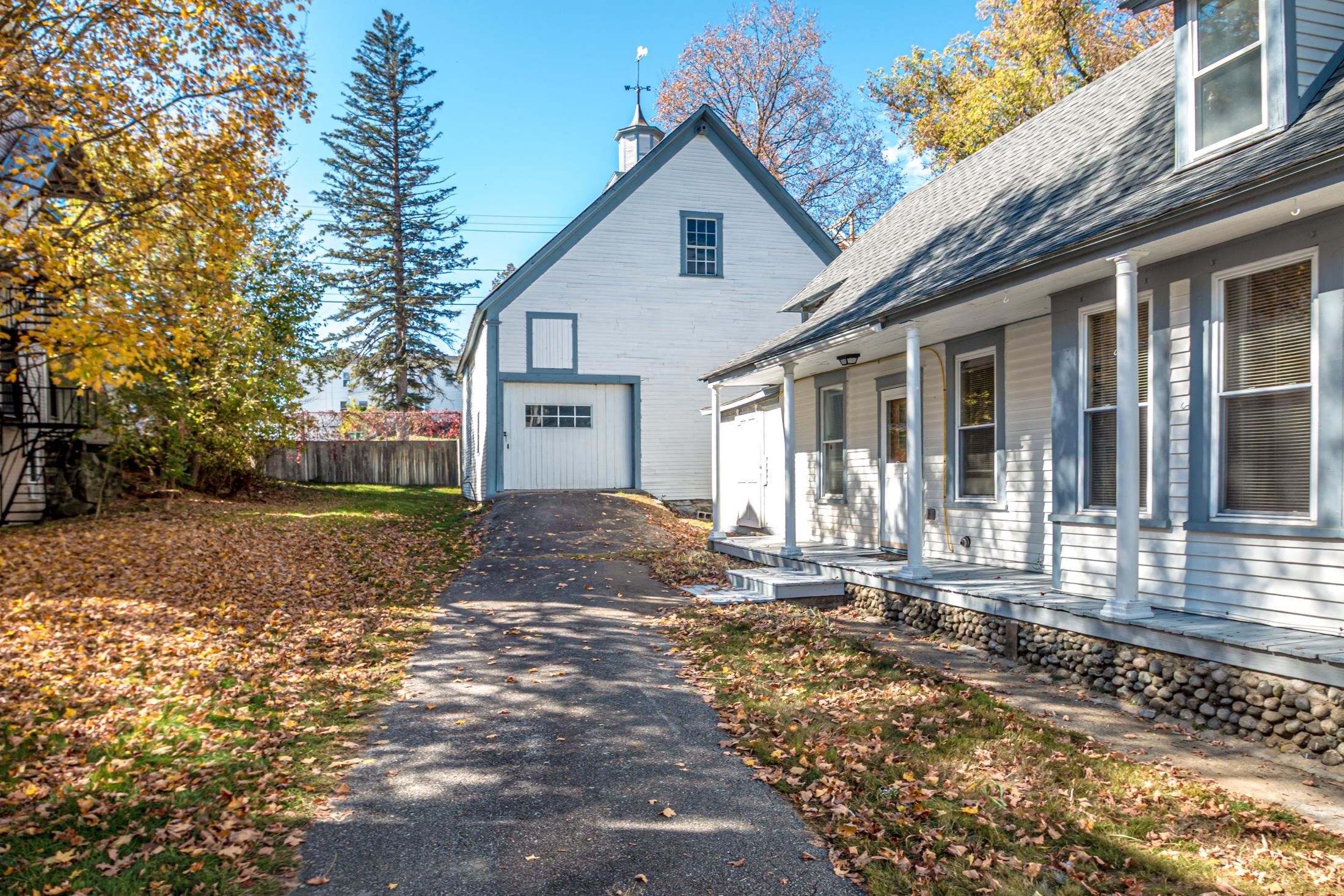 19 Elm St, Whitefield, NH 03598