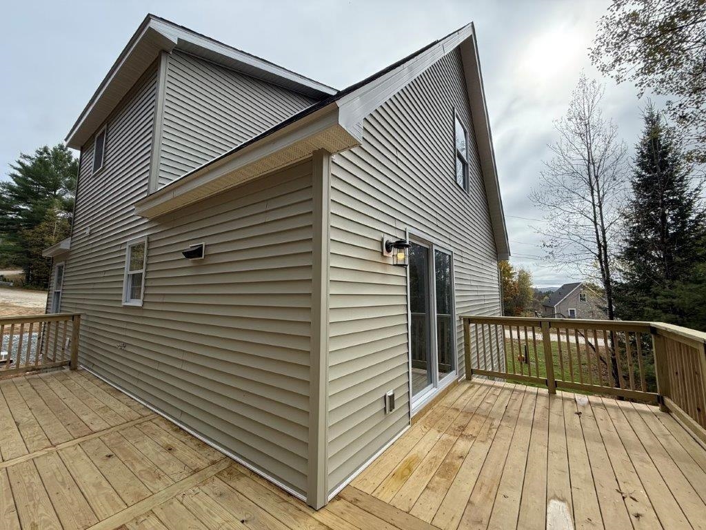 9 Dove Ln, Canaan, NH 03741