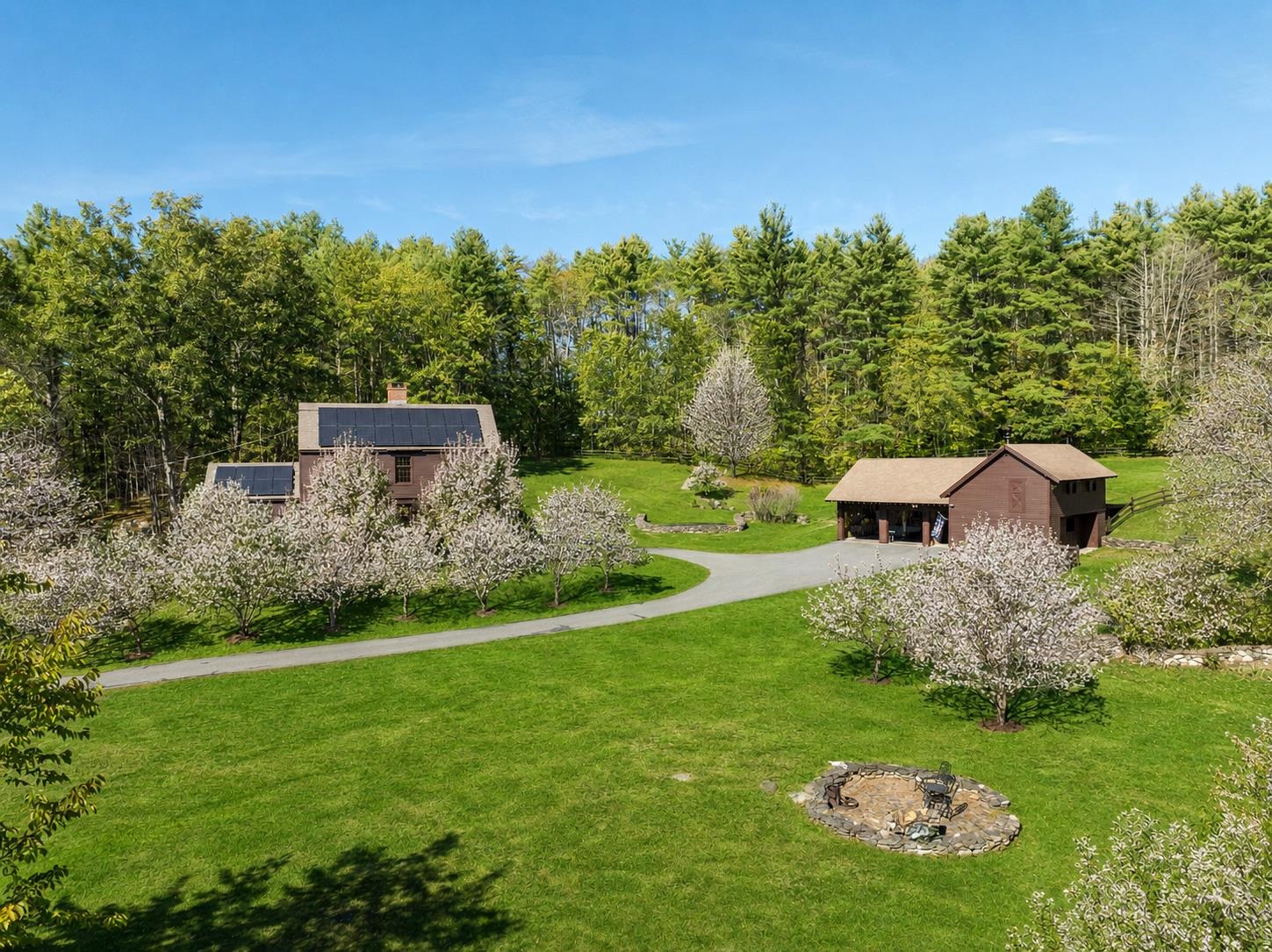 SPRINGFIELD VT&nbsp;Home for sale $$788,000 | $350 per sq.ft.