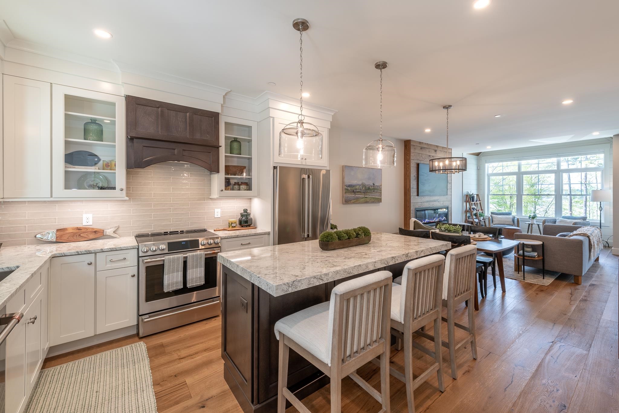 60 White Oaks Rd, Laconia, NH 03246