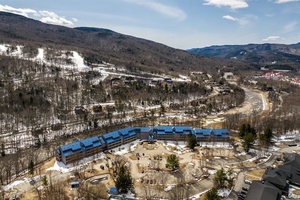 36 Lodge Rd, Lincoln, NH 03251