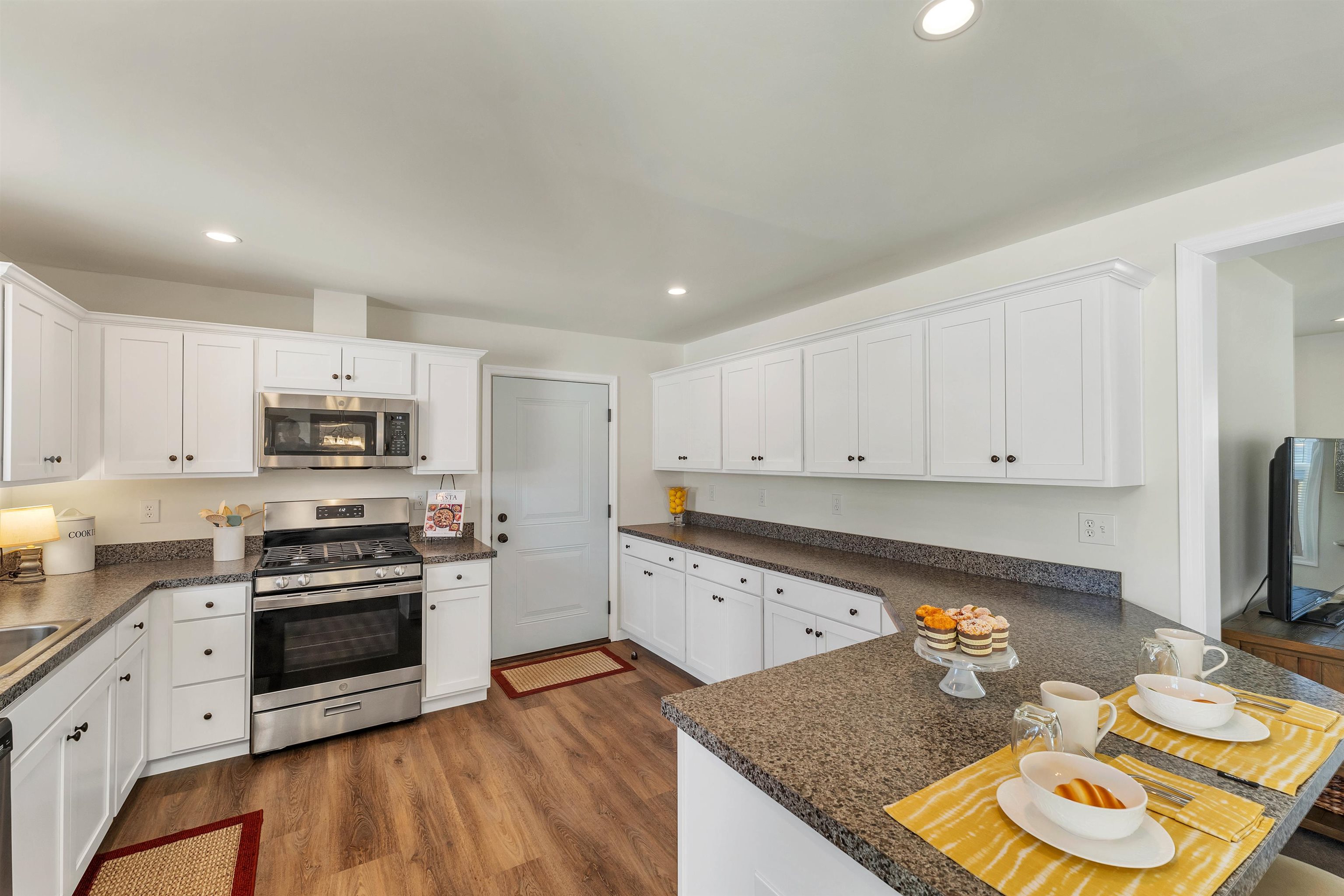 BUILDER PORTFOLIO - Kitchen