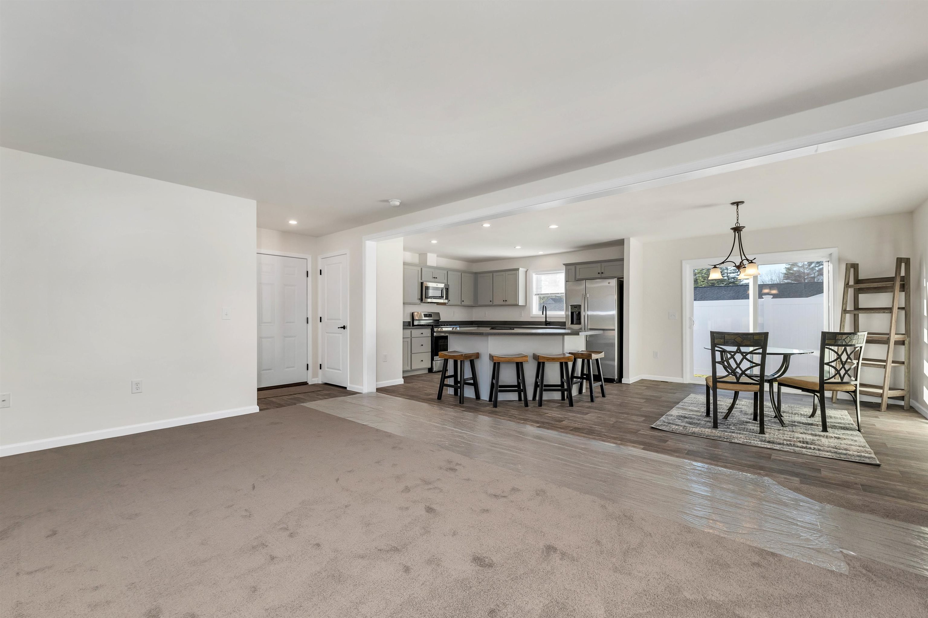 BUILDER PORTFOLIO-ASPEN LIVING ROOM