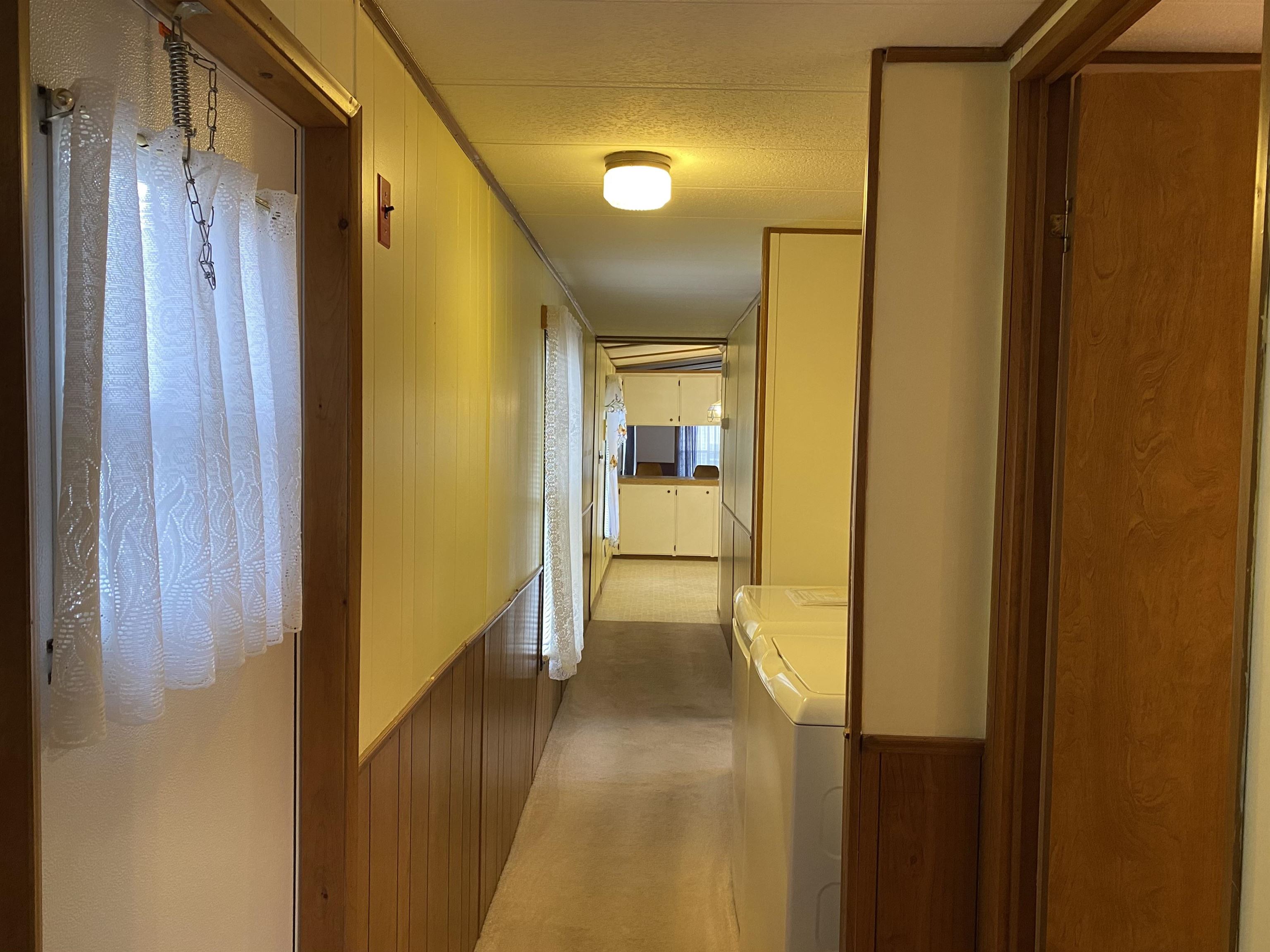 9 Paradise St, Gorham, NH 03581