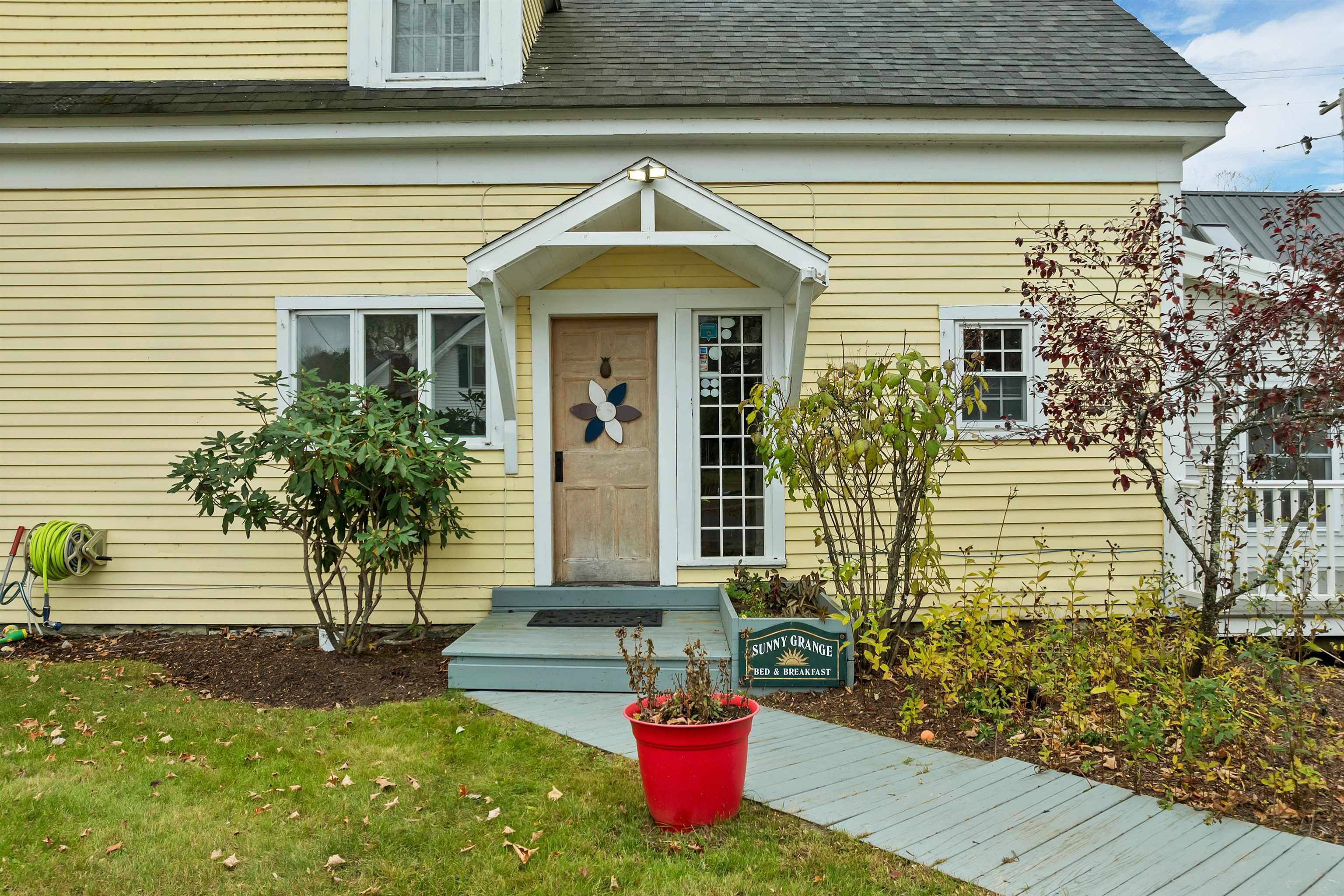 1354 Nh Route 175, Campton, NH 03223