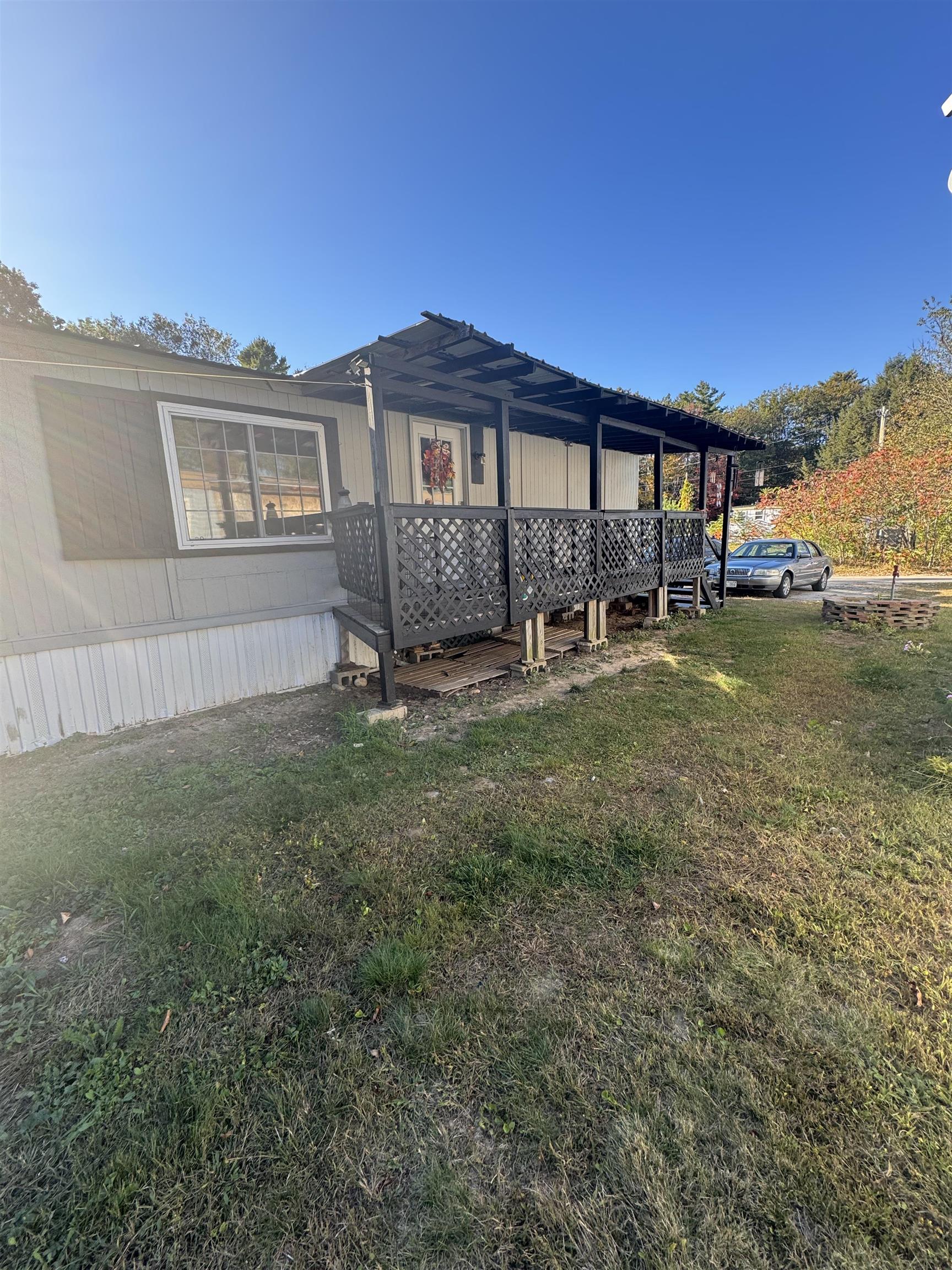 90 Sunset Cir, Campton, NH 03223