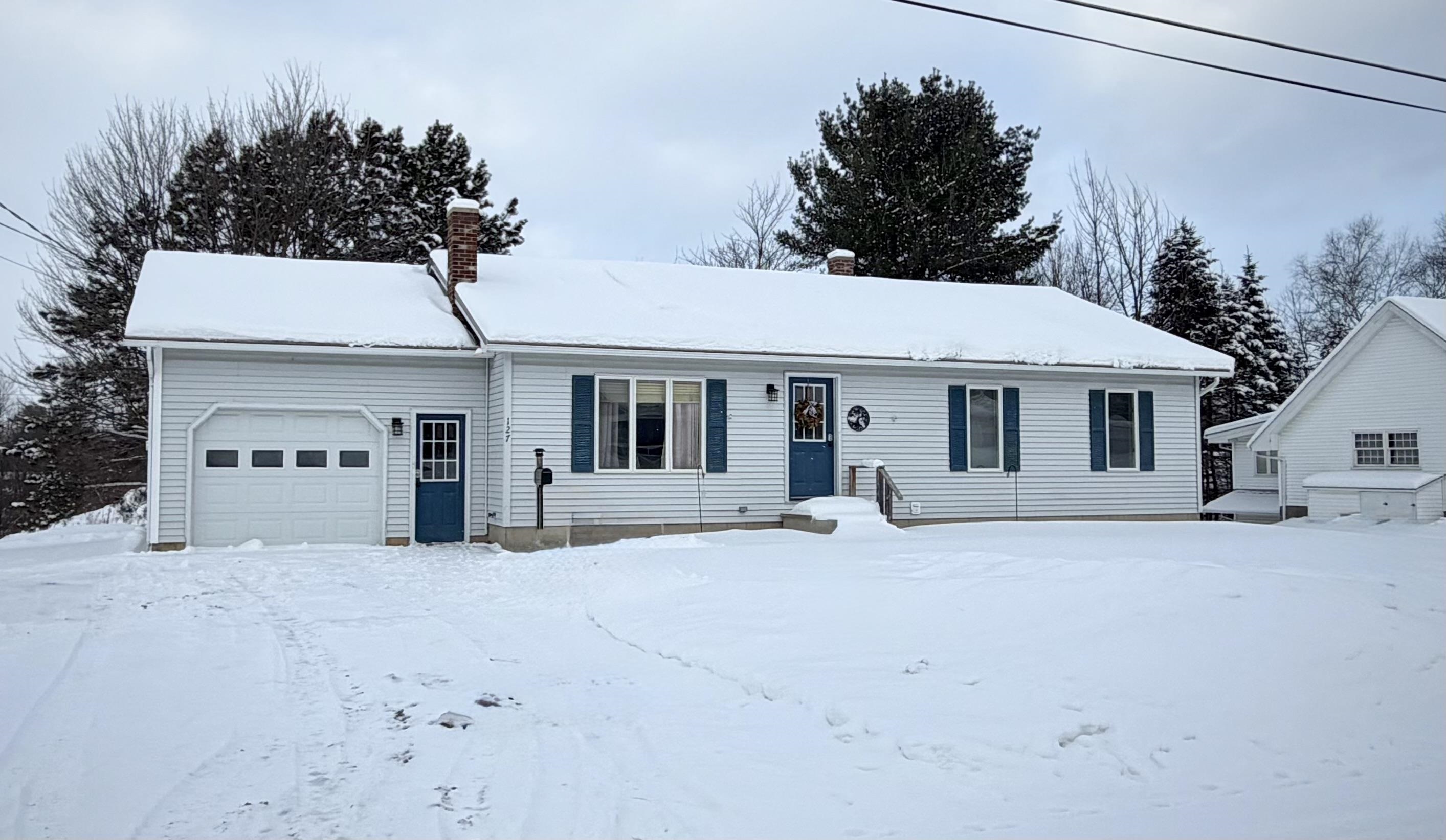 Homes for sale in Newport City, VT | 127 Sloan St, Newport City, VT 05855 | MLS# 5066022